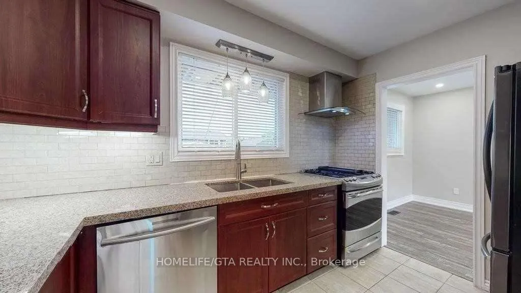Photo 22 of 645 Buchan Avenue, Oshawa, McLaughlin — HOMEH