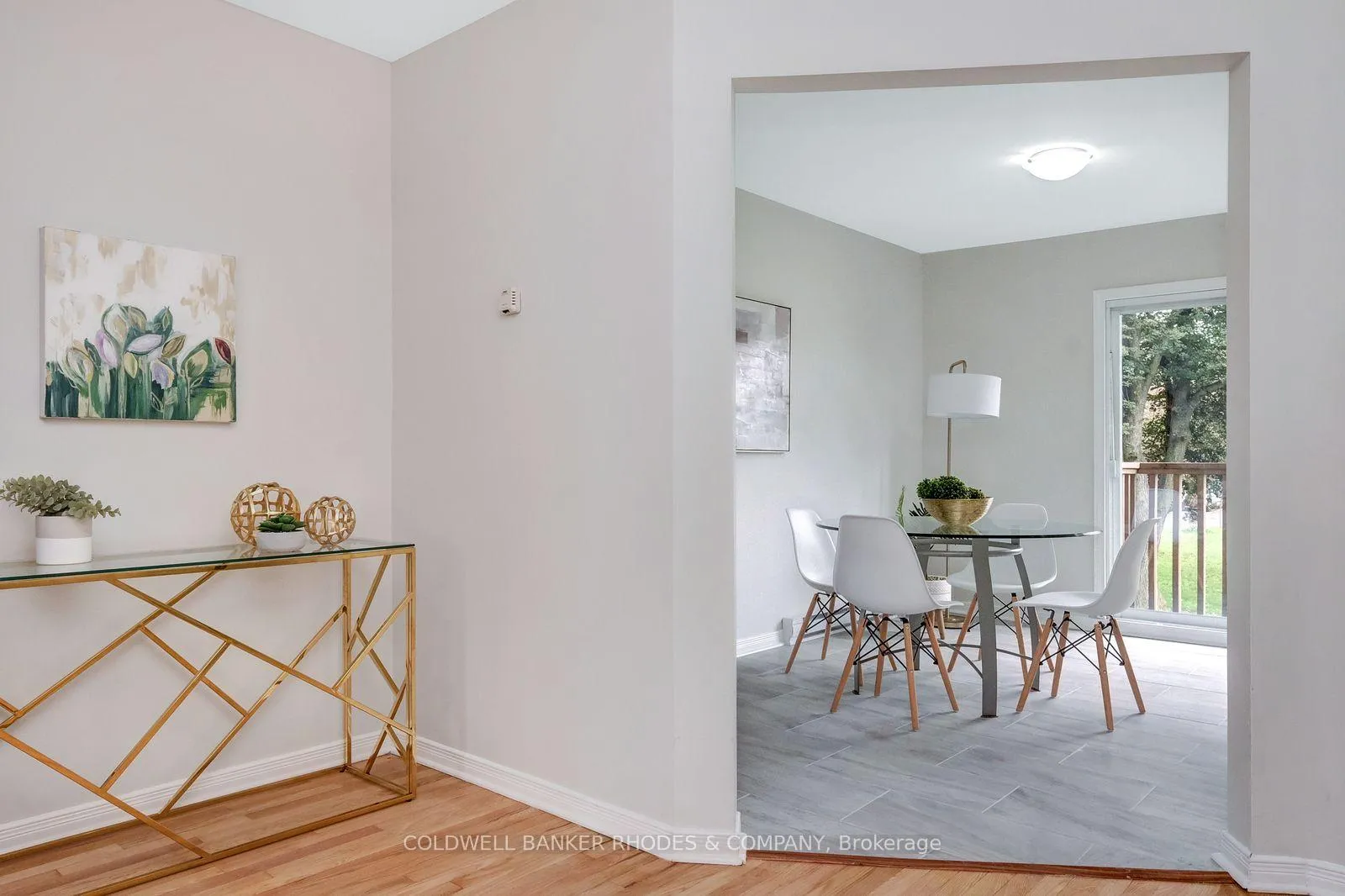 Photo 8 of 2098 Eric Crescent, Ottawa, Pineview — HOMEH