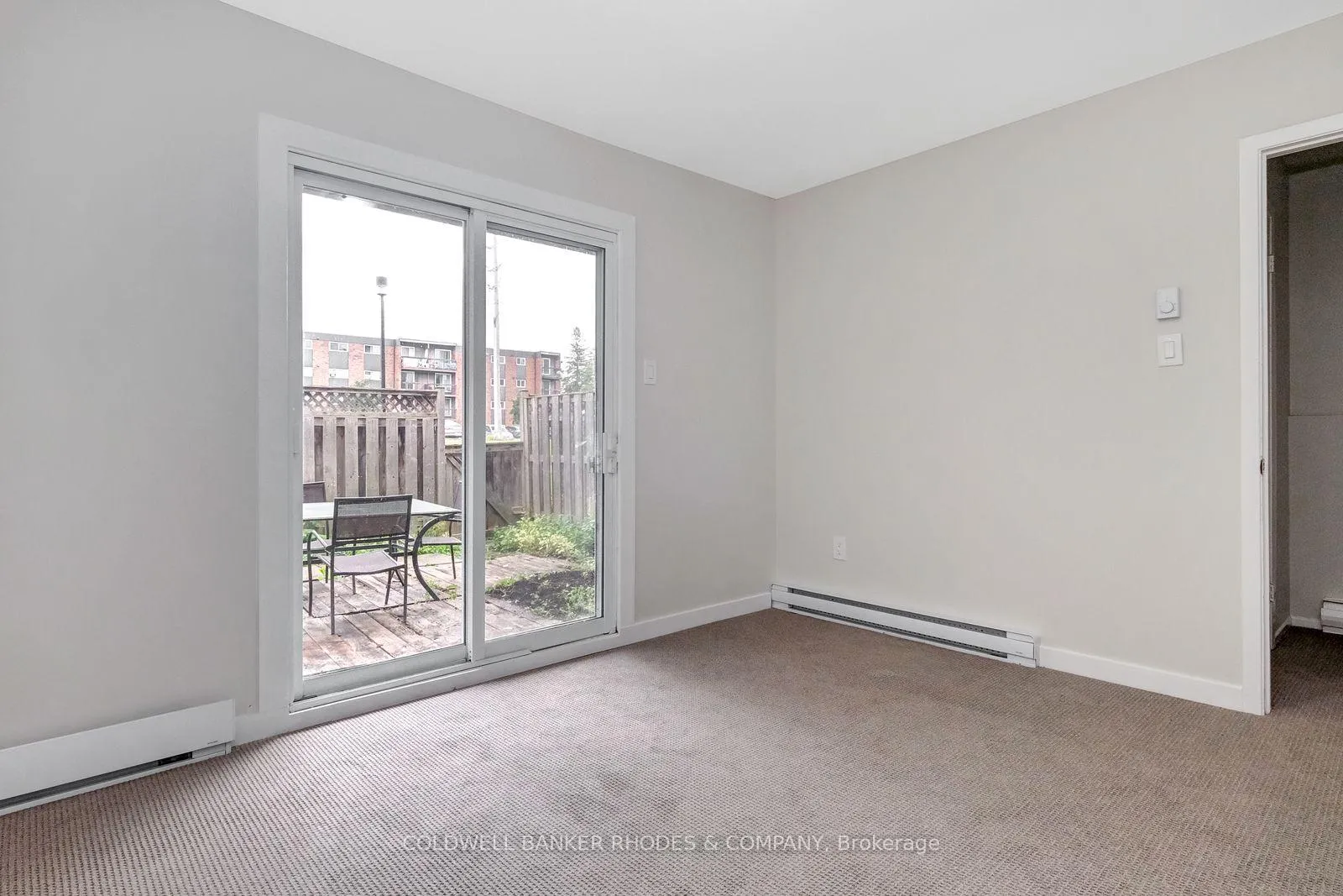 Photo 21 of 2098 Eric Crescent, Ottawa, Pineview — HOMEH