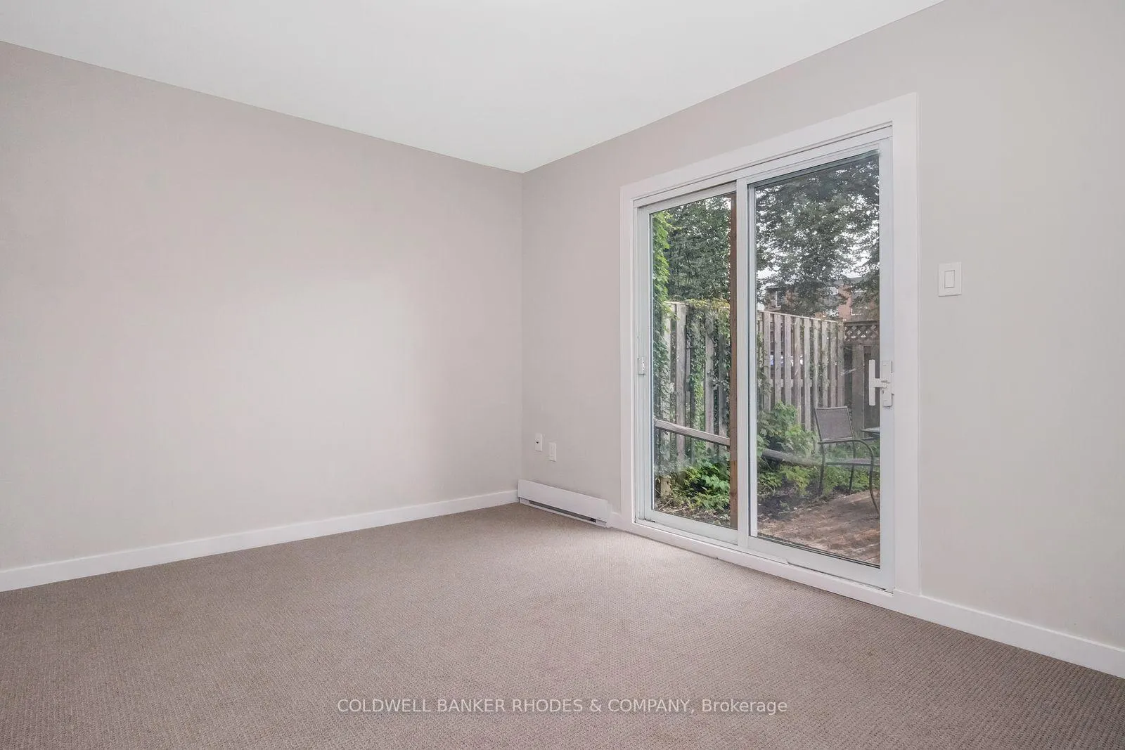 Photo 22 of 2098 Eric Crescent, Ottawa, Pineview — HOMEH