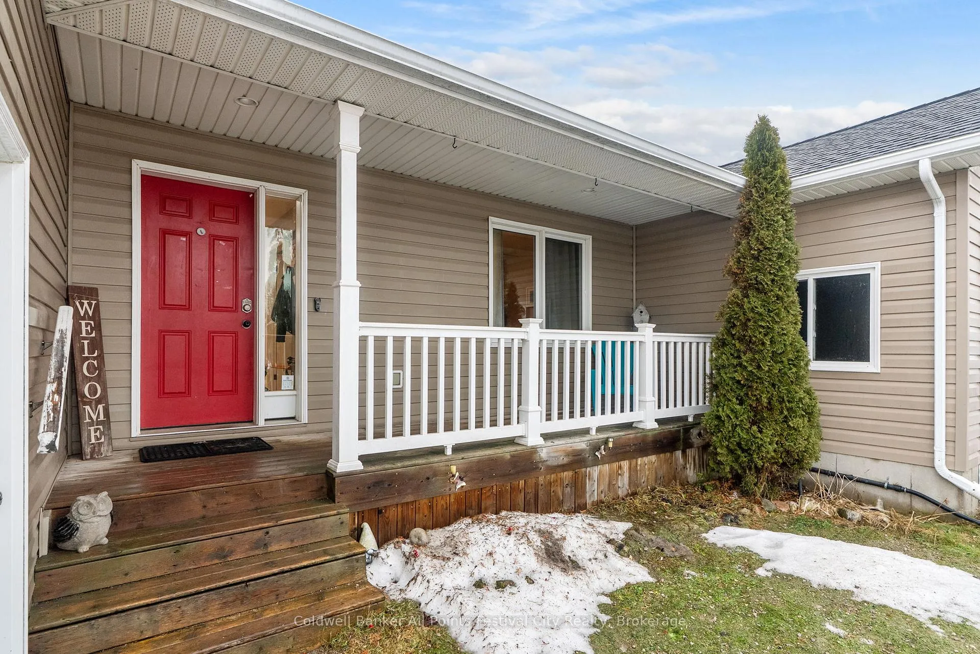 Photo 6 of 184 Toronto Boulevard, Huron East, Vanastra — HOMEH