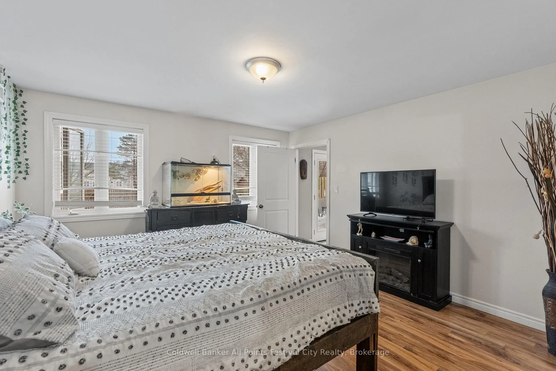 Photo 22 of 184 Toronto Boulevard, Huron East, Vanastra — HOMEH