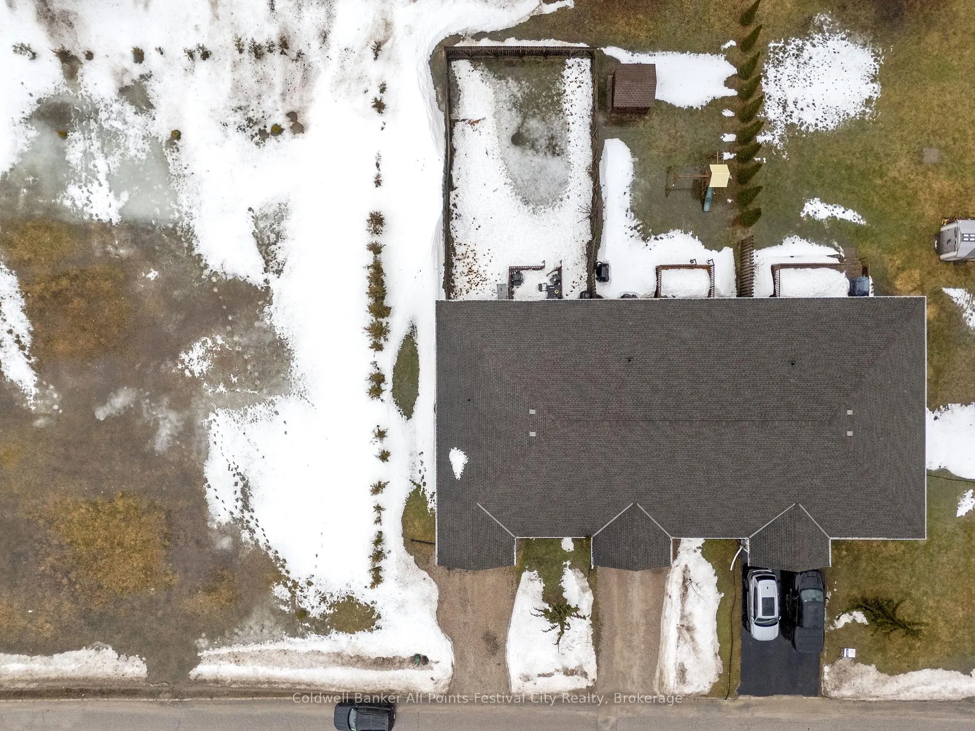 Photo 42 of 184 Toronto Boulevard, Huron East, Vanastra — HOMEH