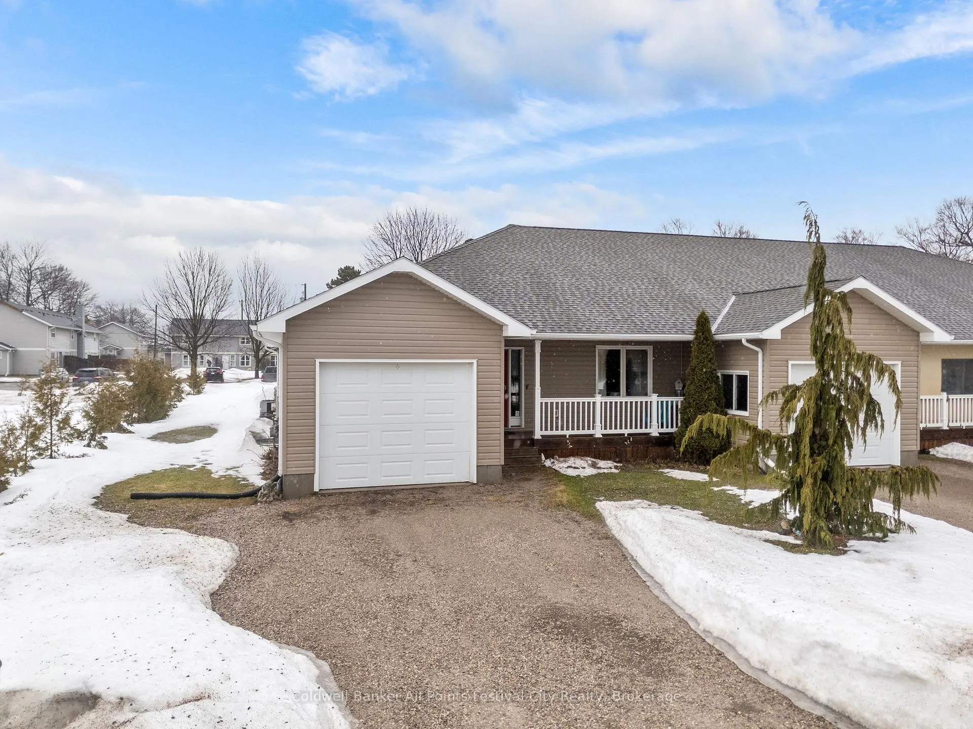 Photo 43 of 184 Toronto Boulevard, Huron East, Vanastra — HOMEH
