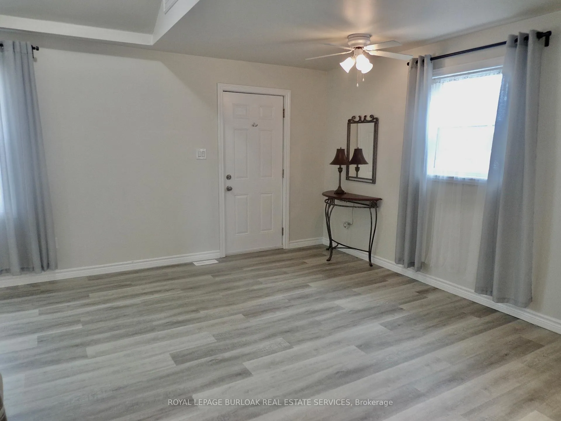 Photo 6 of 562 Beach Boulevard, Hamilton, Hamilton Beach — HOMEH