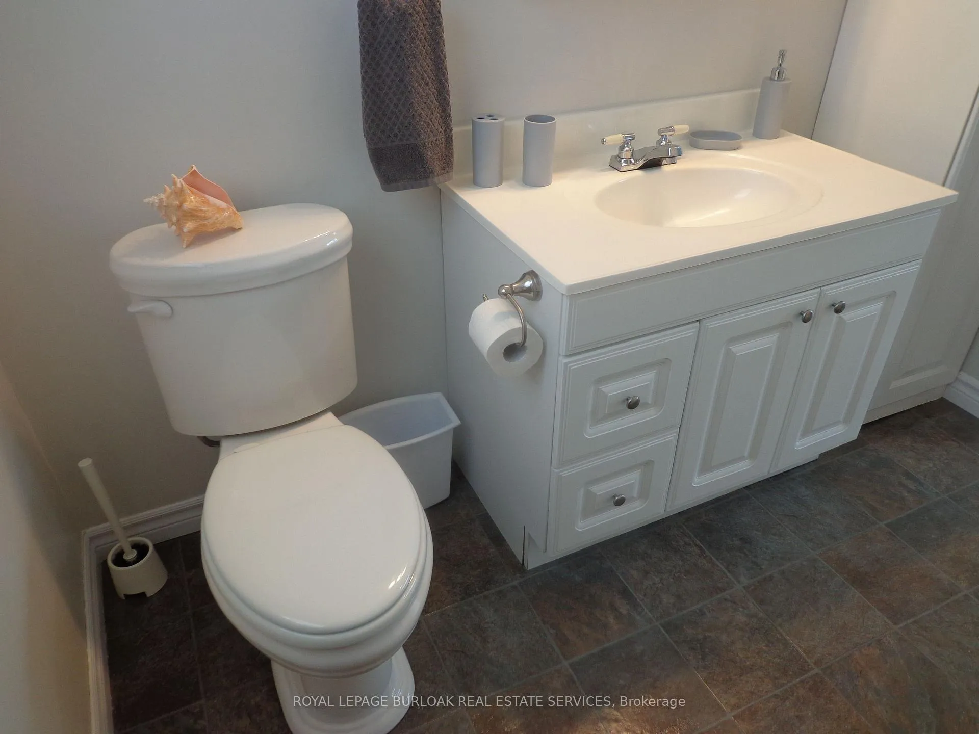 Photo 15 of 562 Beach Boulevard, Hamilton, Hamilton Beach — HOMEH