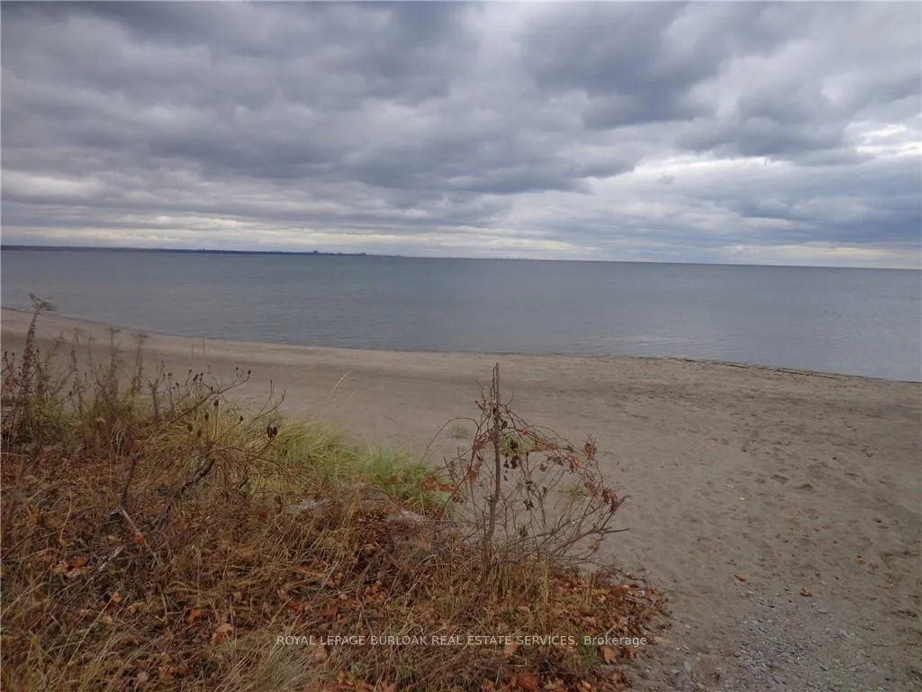 Photo 25 of 562 Beach Boulevard, Hamilton, Hamilton Beach — HOMEH