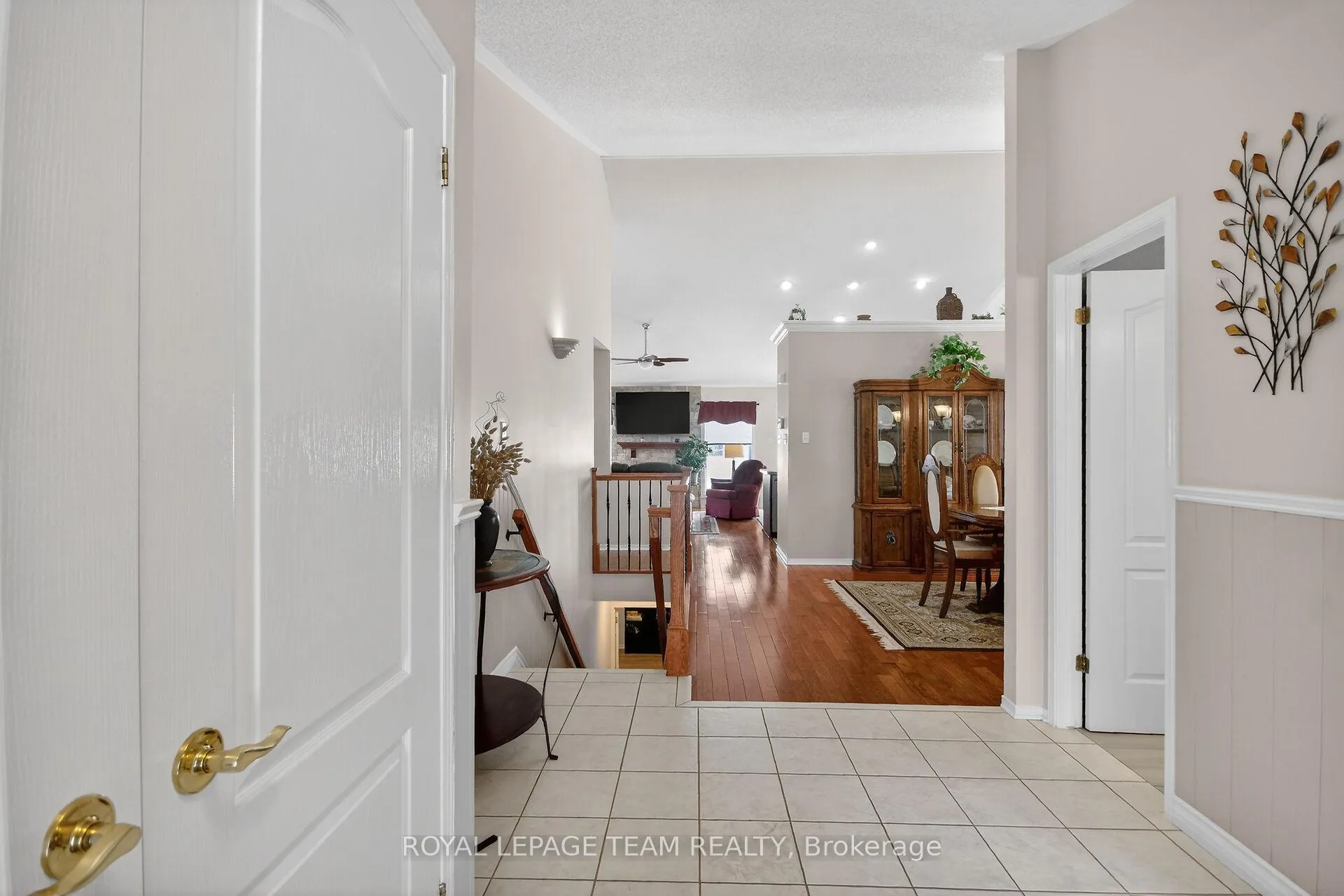 Photo 6 of 26 Settlers Ridge Way, Ottawa, Barrhaven - Longfields — HOMEH