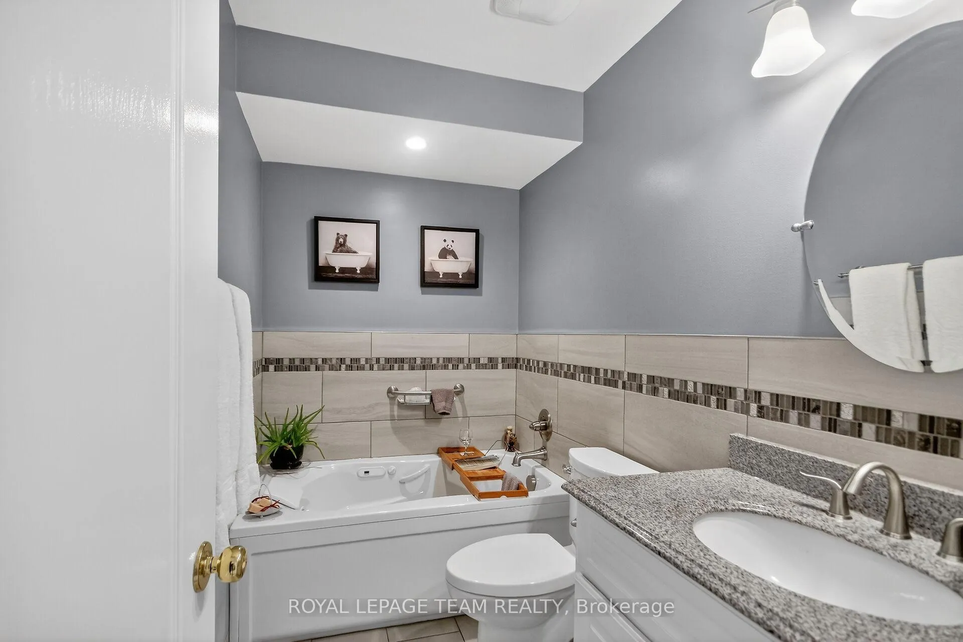 Photo 7 of 26 Settlers Ridge Way, Ottawa, Barrhaven - Longfields — HOMEH
