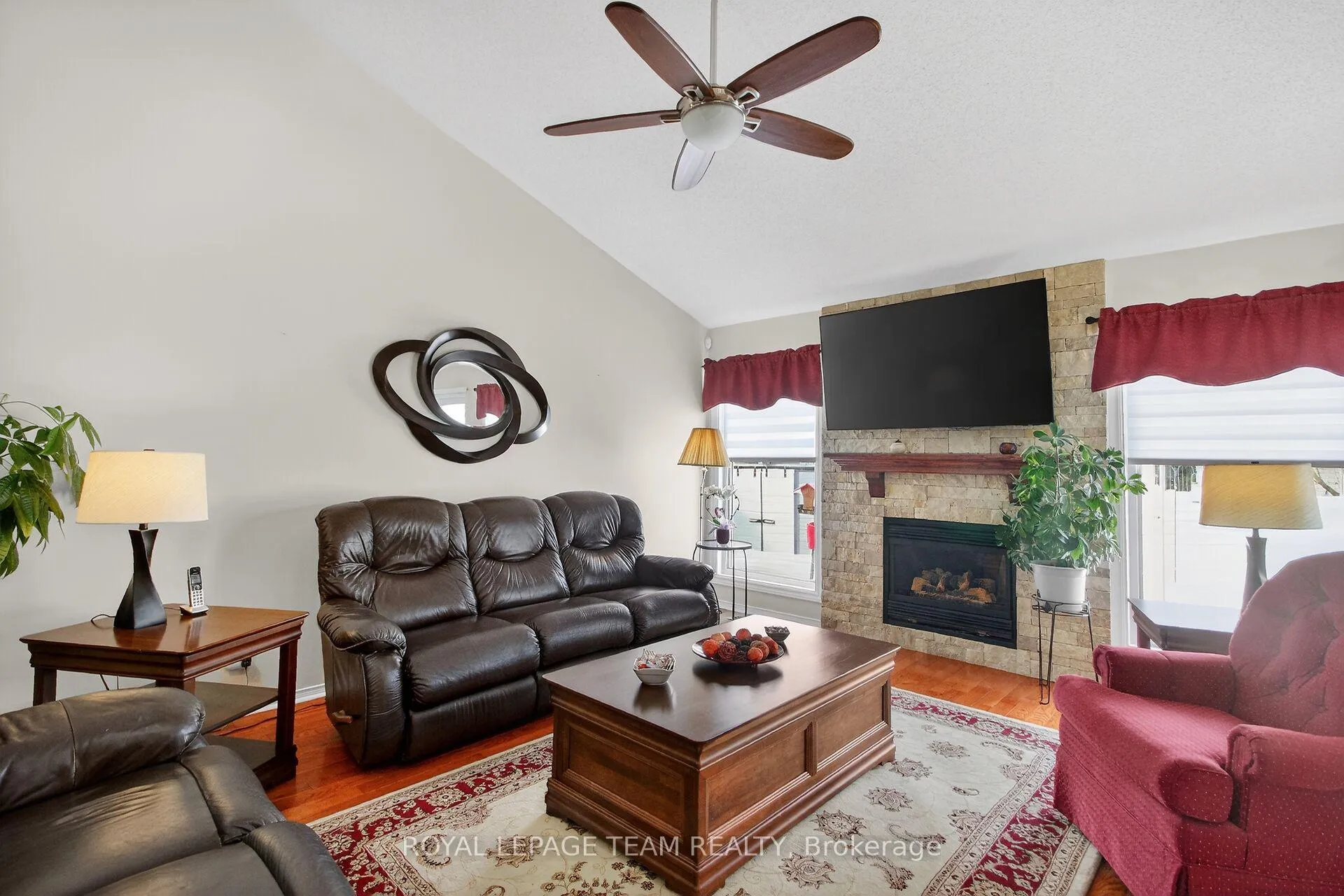 Photo 13 of 26 Settlers Ridge Way, Ottawa, Barrhaven - Longfields — HOMEH