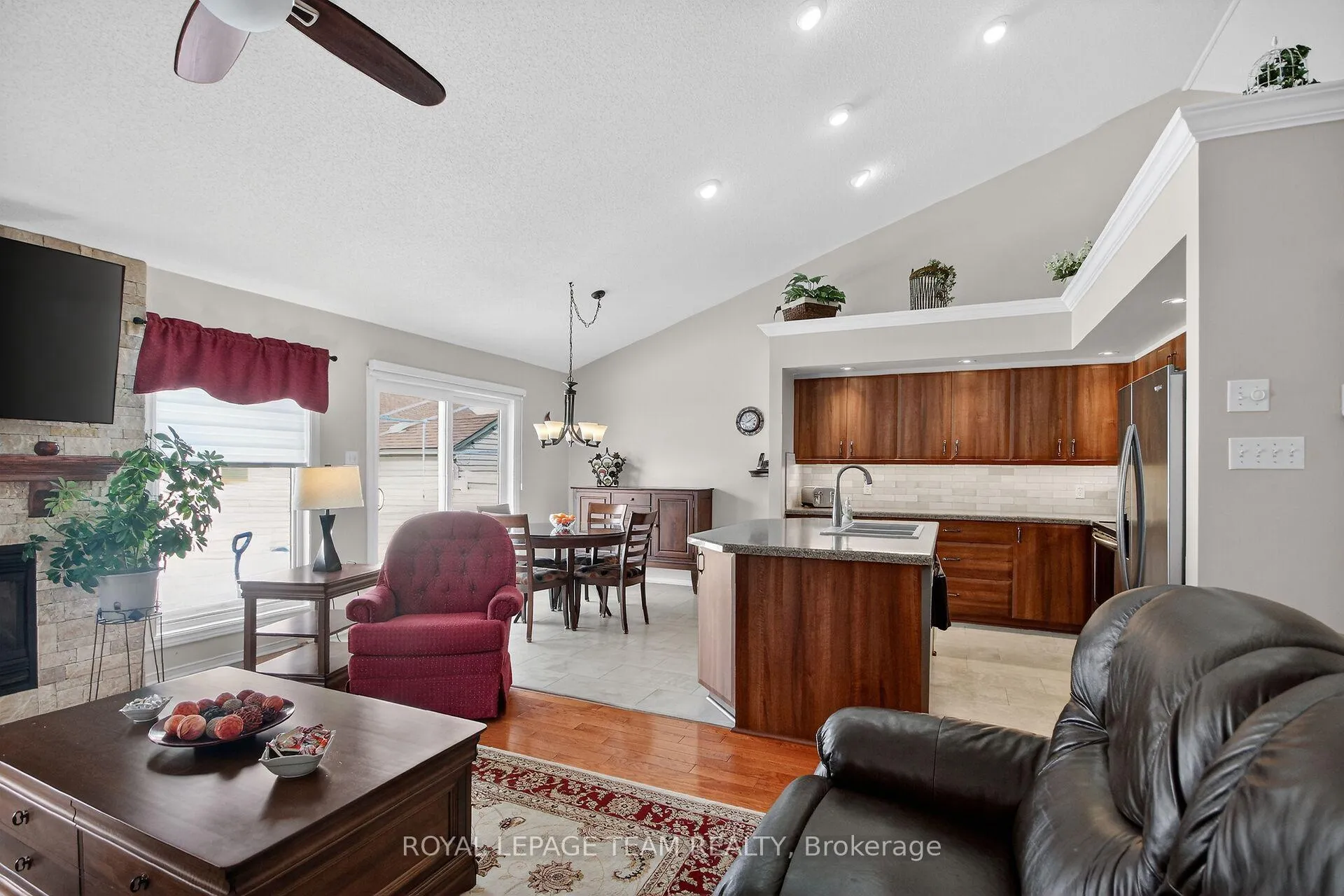 Photo 14 of 26 Settlers Ridge Way, Ottawa, Barrhaven - Longfields — HOMEH