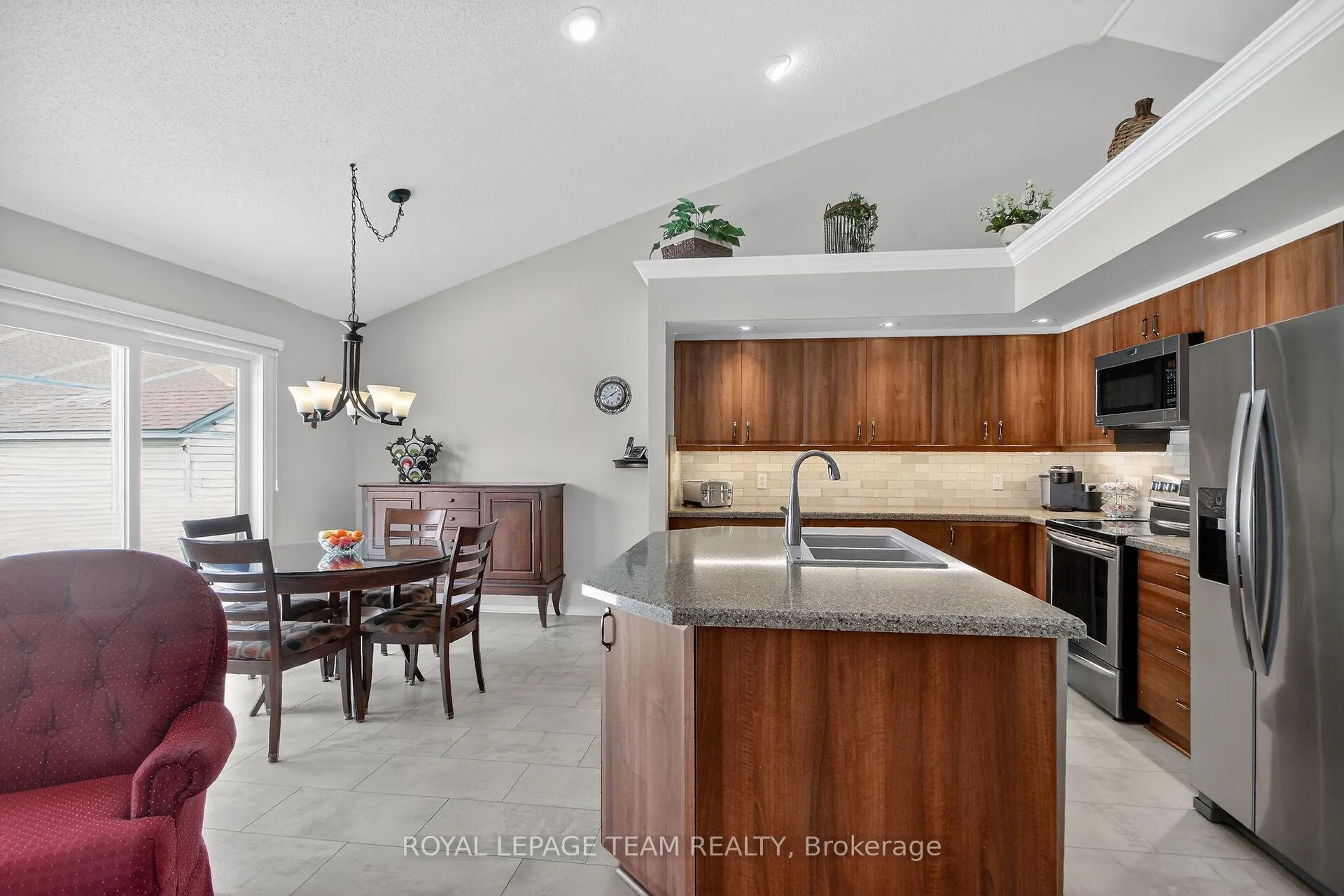 Photo 16 of 26 Settlers Ridge Way, Ottawa, Barrhaven - Longfields — HOMEH