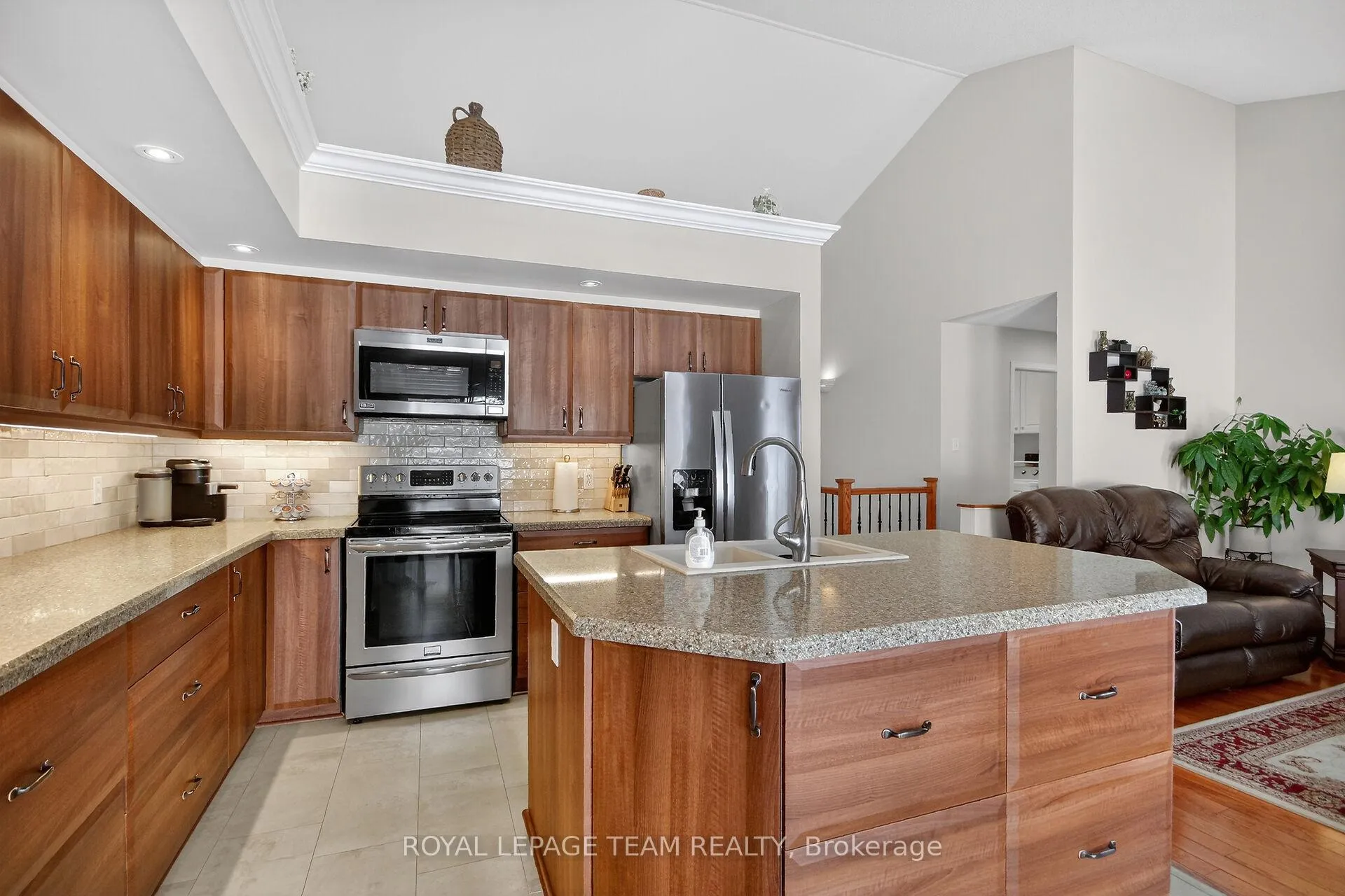 Photo 20 of 26 Settlers Ridge Way, Ottawa, Barrhaven - Longfields — HOMEH
