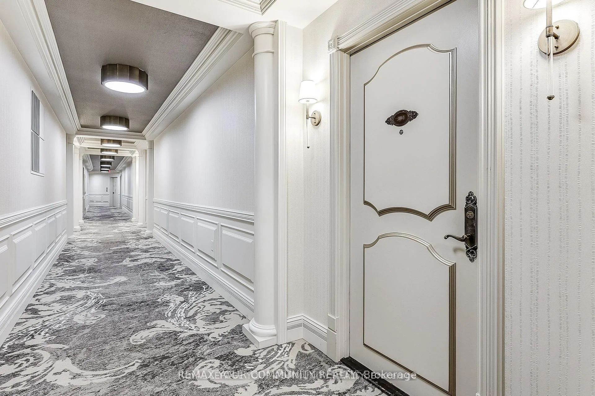 Photo 9 of Unit 304, 7071 Bayview Avenue, Markham, Bayview Glen — HOMEH