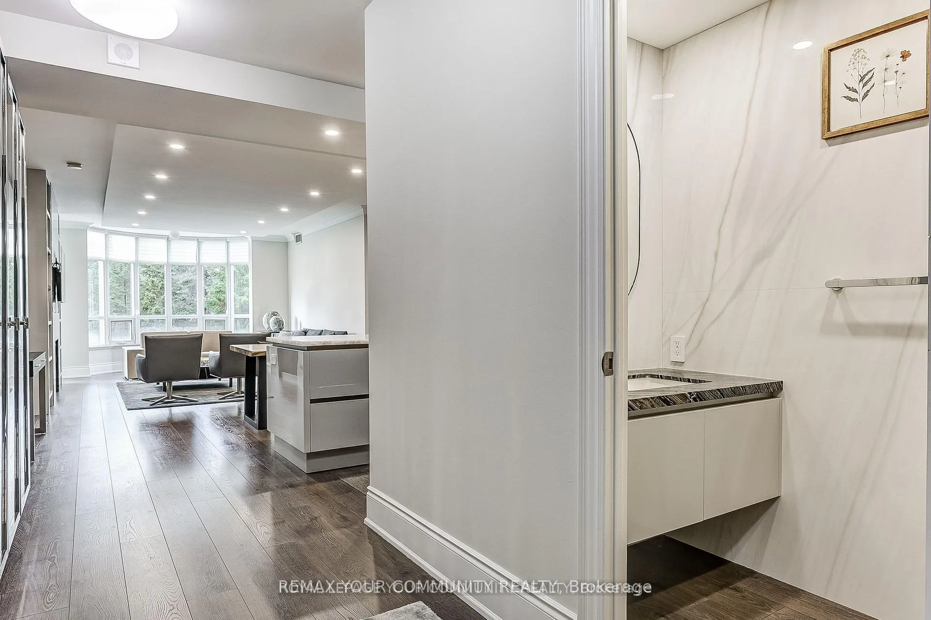 Photo 11 of Unit 304, 7071 Bayview Avenue, Markham, Bayview Glen — HOMEH