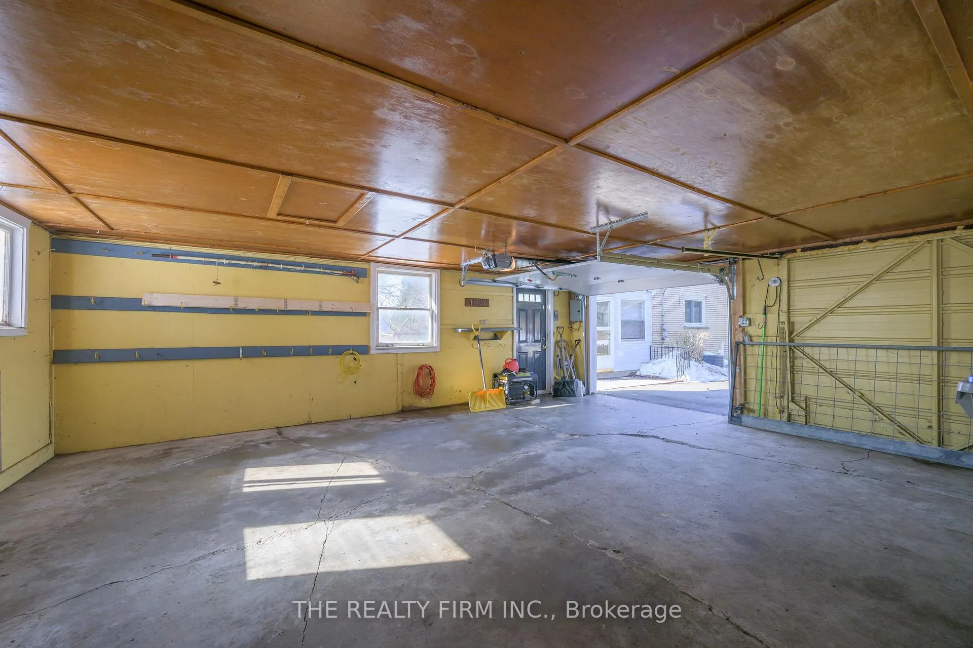 Photo 37 of 15233 Medway Road, Middlesex Centre, Ballymote — HOMEH