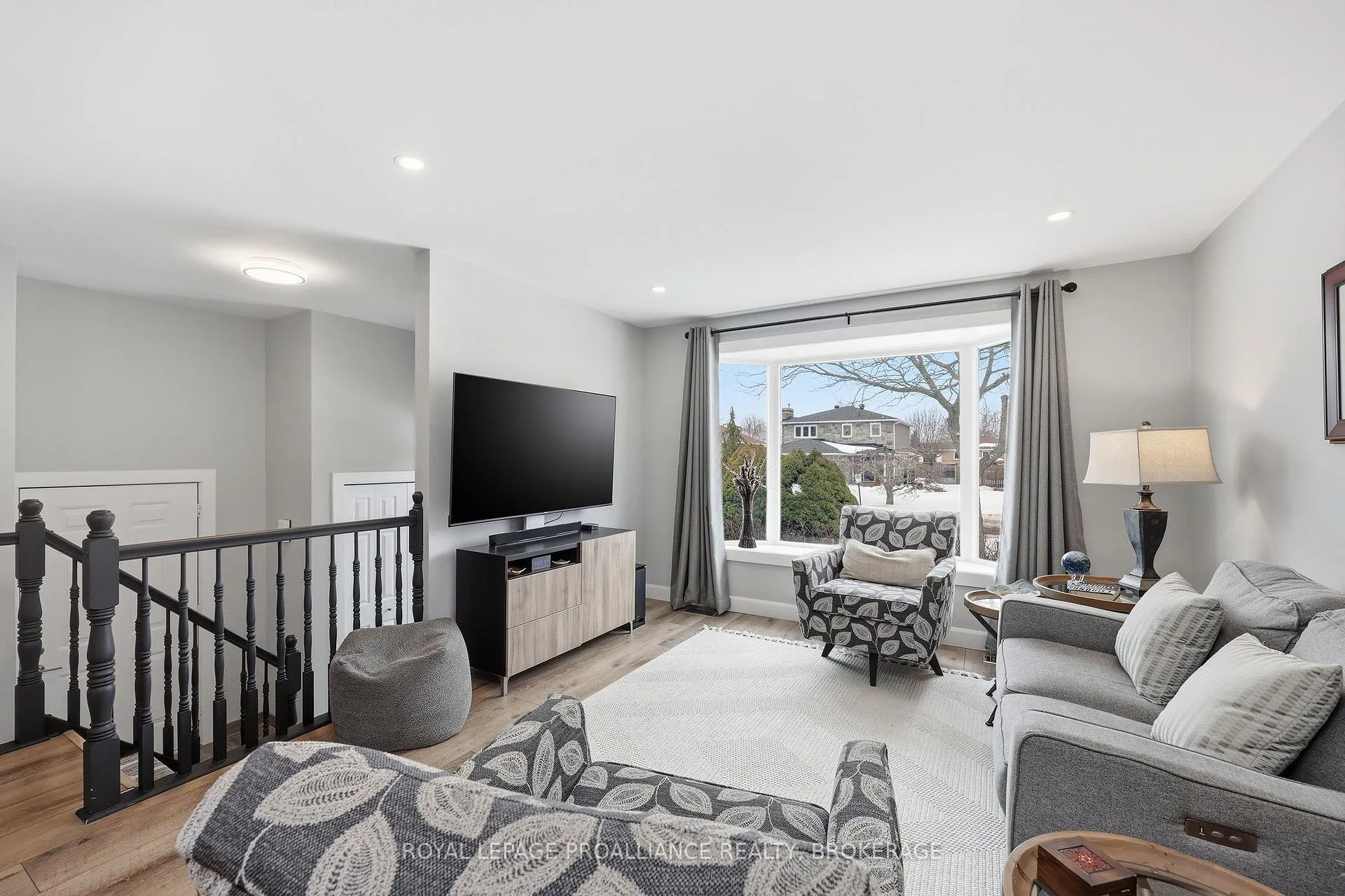 Photo 6 of 719 Muirfield Crescent, Kingston, East Gardiners Rd — HOMEH