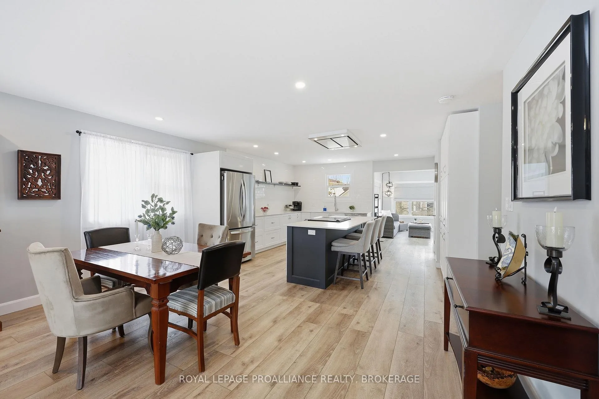 Photo 9 of 719 Muirfield Crescent, Kingston, East Gardiners Rd — HOMEH