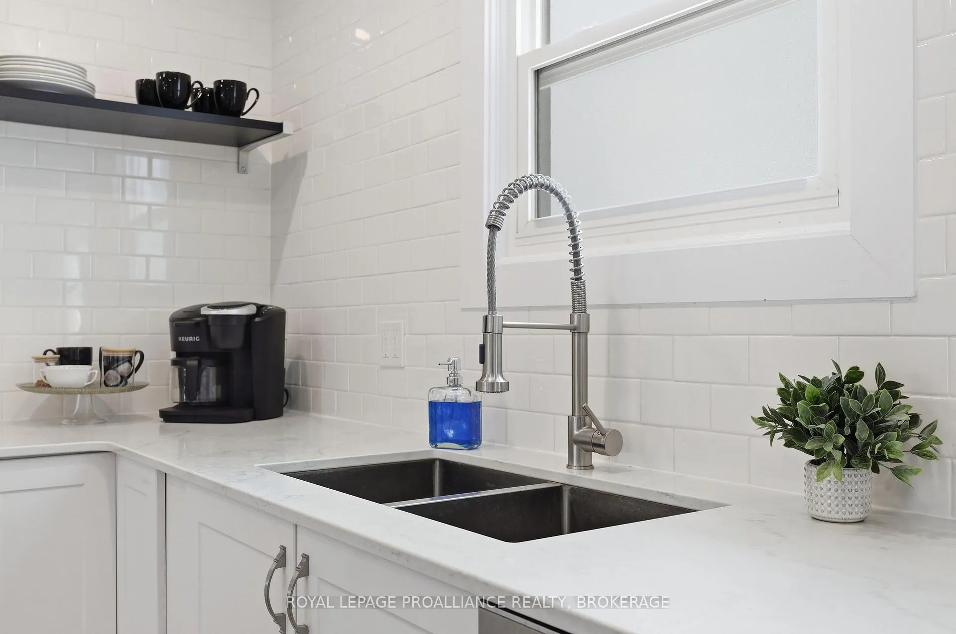 Photo 14 of 719 Muirfield Crescent, Kingston, East Gardiners Rd — HOMEH