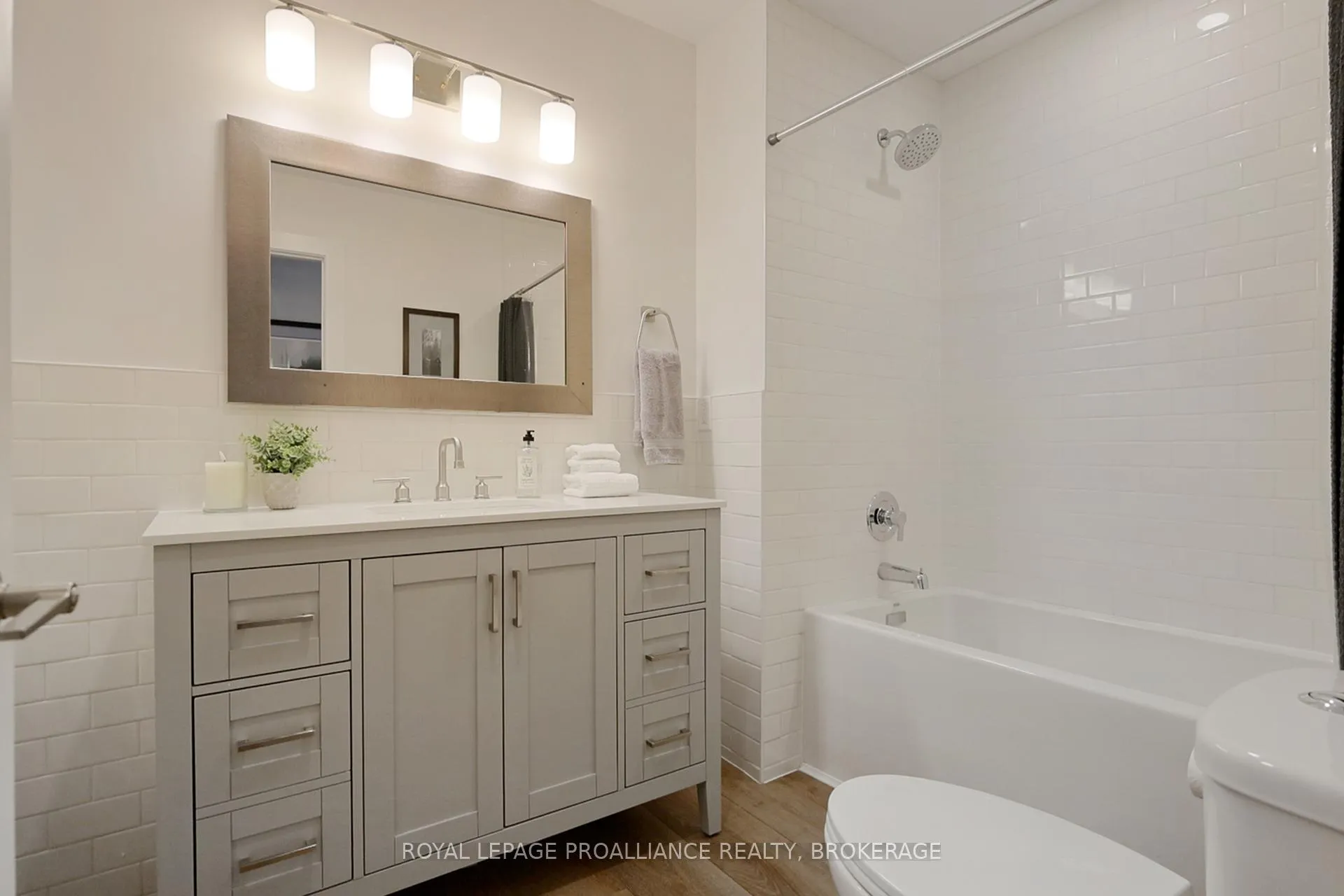Photo 28 of 719 Muirfield Crescent, Kingston, East Gardiners Rd — HOMEH