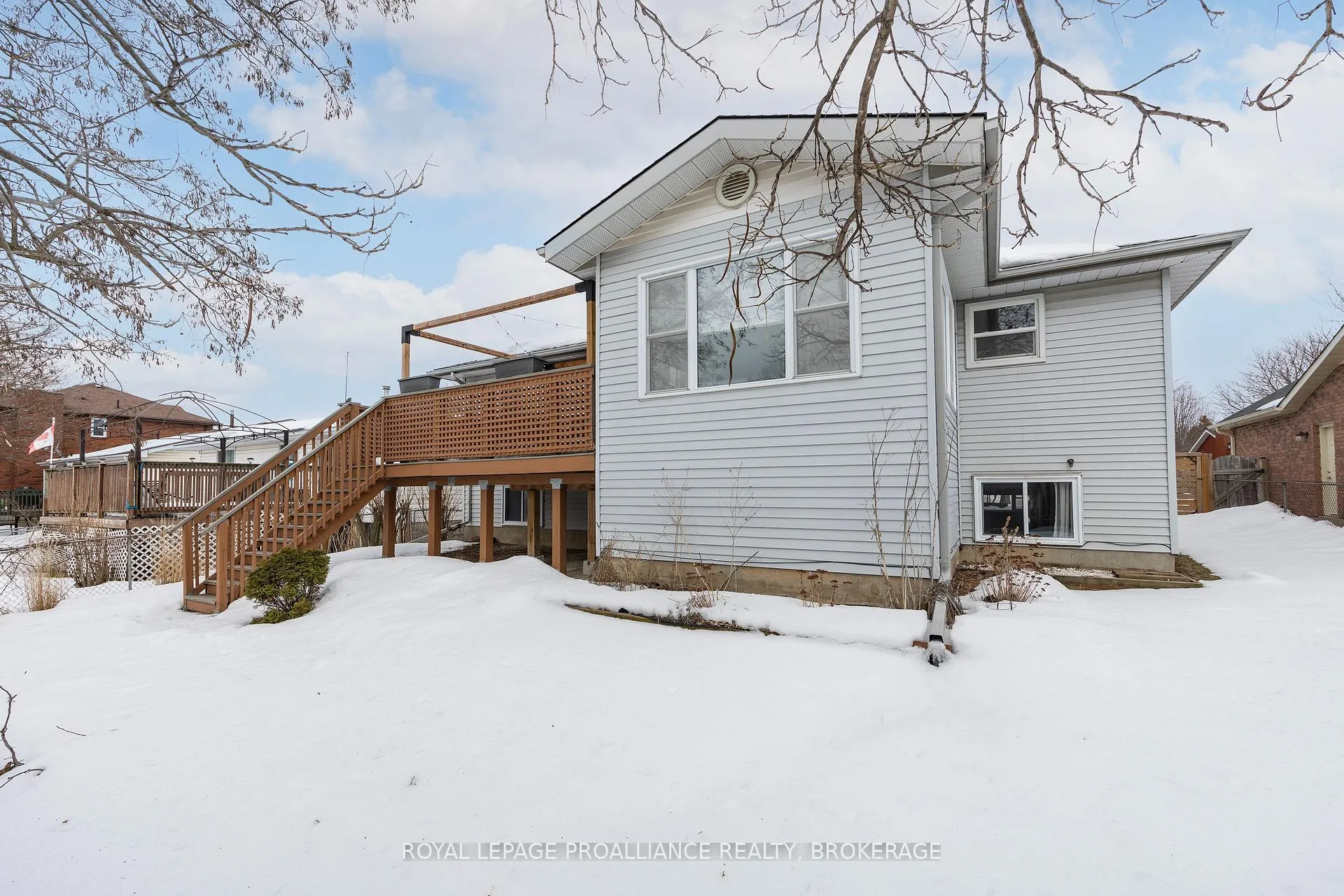 Photo 38 of 719 Muirfield Crescent, Kingston, East Gardiners Rd — HOMEH