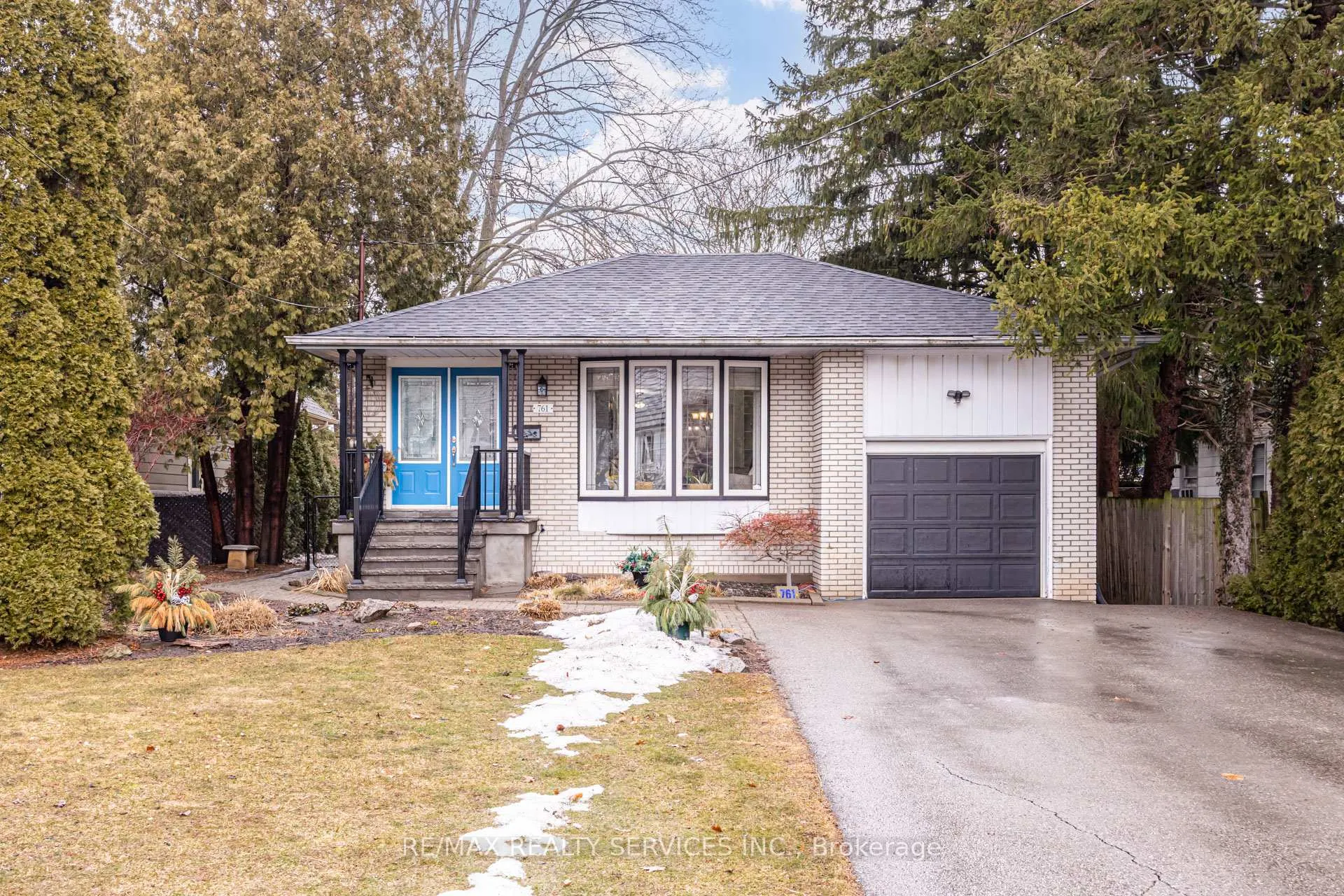 Photo 1 of 761 Sunset Road, Burlington, LaSalle — HOMEH