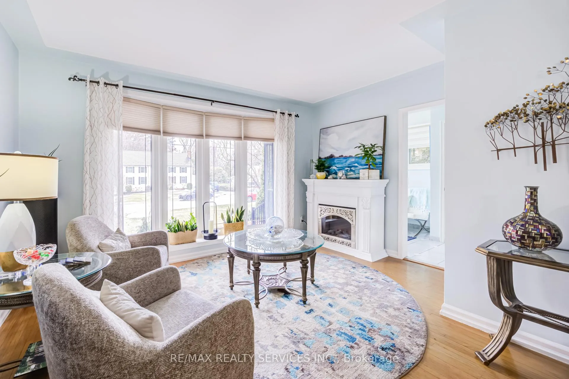 Photo 11 of 761 Sunset Road, Burlington, LaSalle — HOMEH