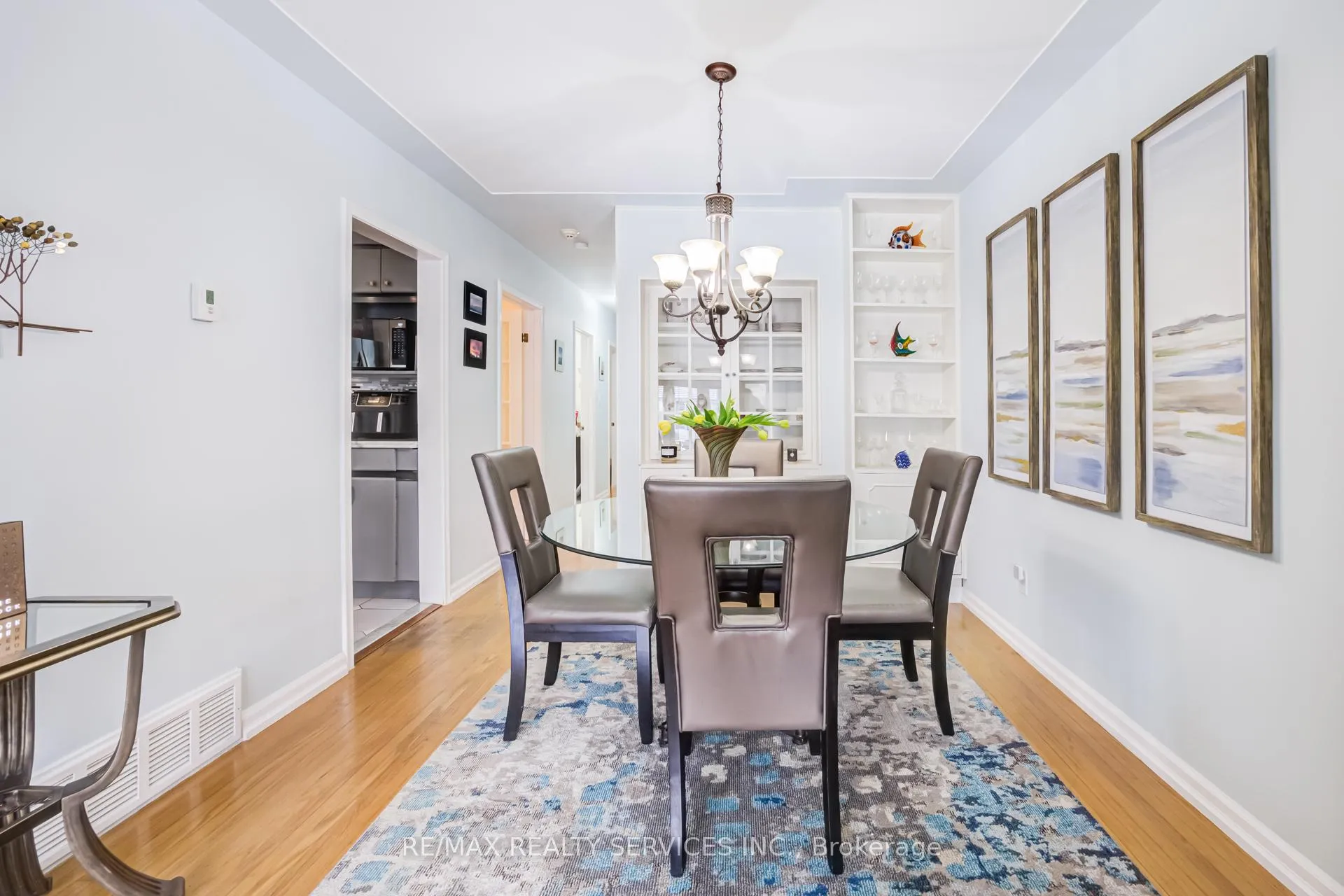 Photo 12 of 761 Sunset Road, Burlington, LaSalle — HOMEH
