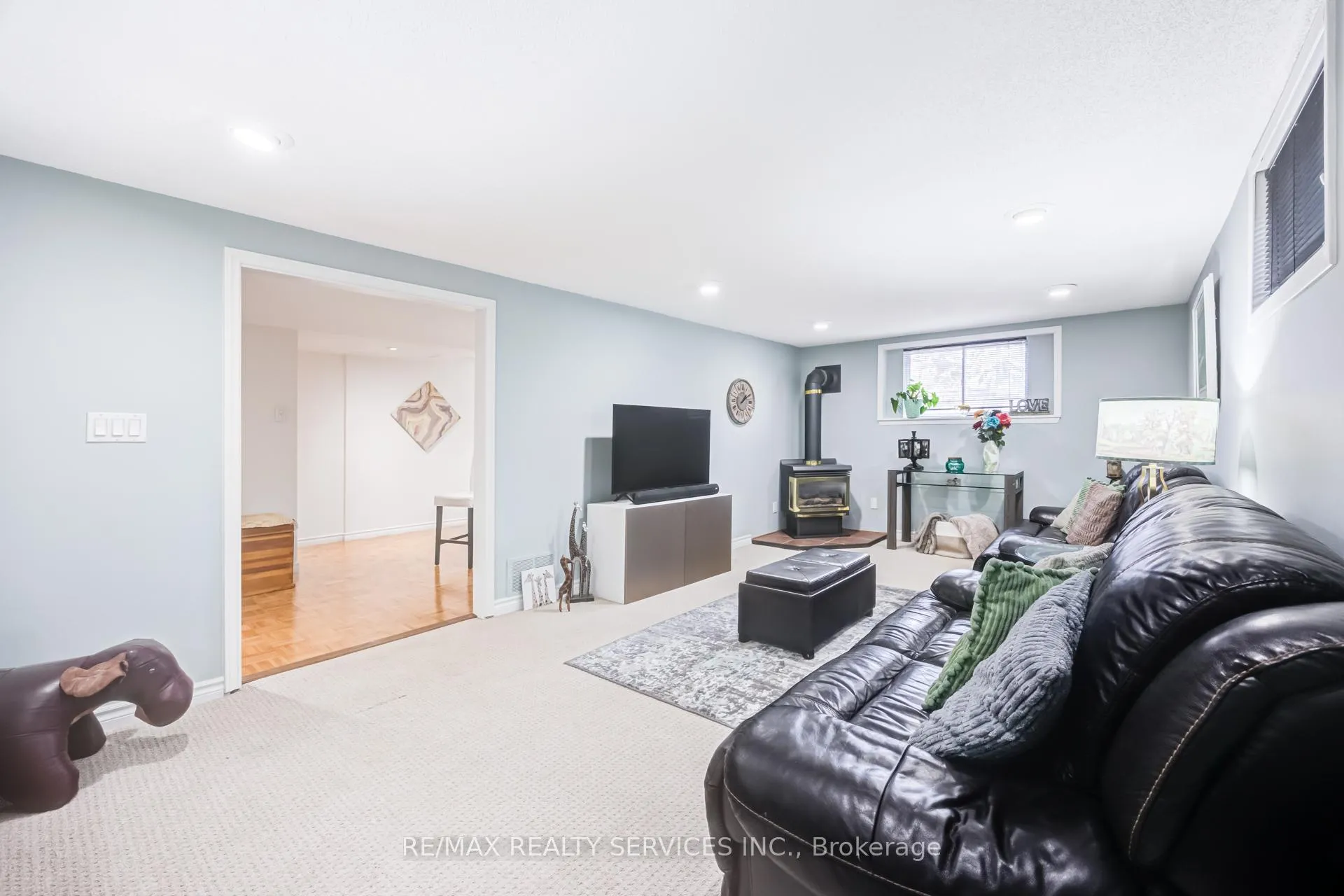 Photo 31 of 761 Sunset Road, Burlington, LaSalle — HOMEH