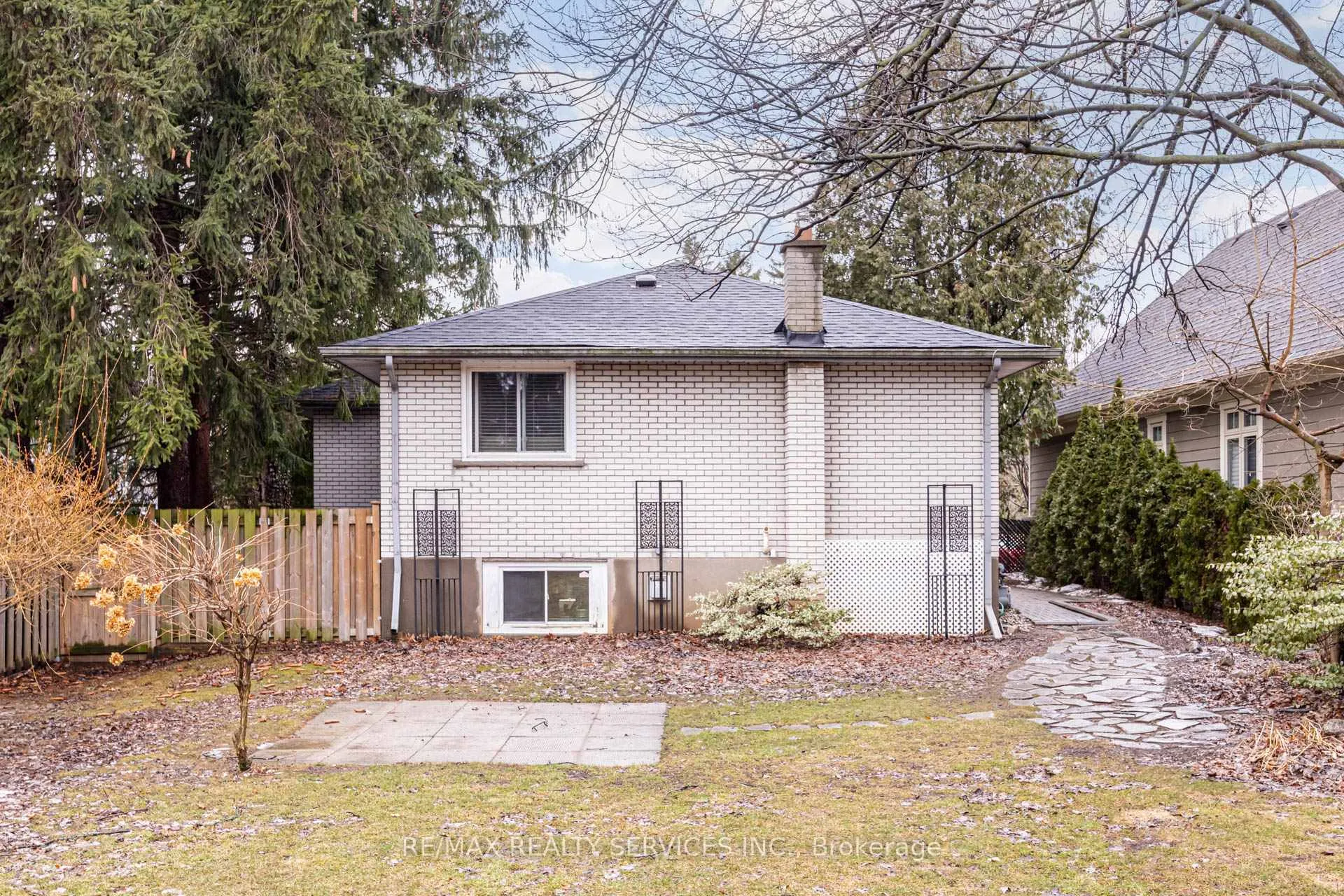 Photo 43 of 761 Sunset Road, Burlington, LaSalle — HOMEH