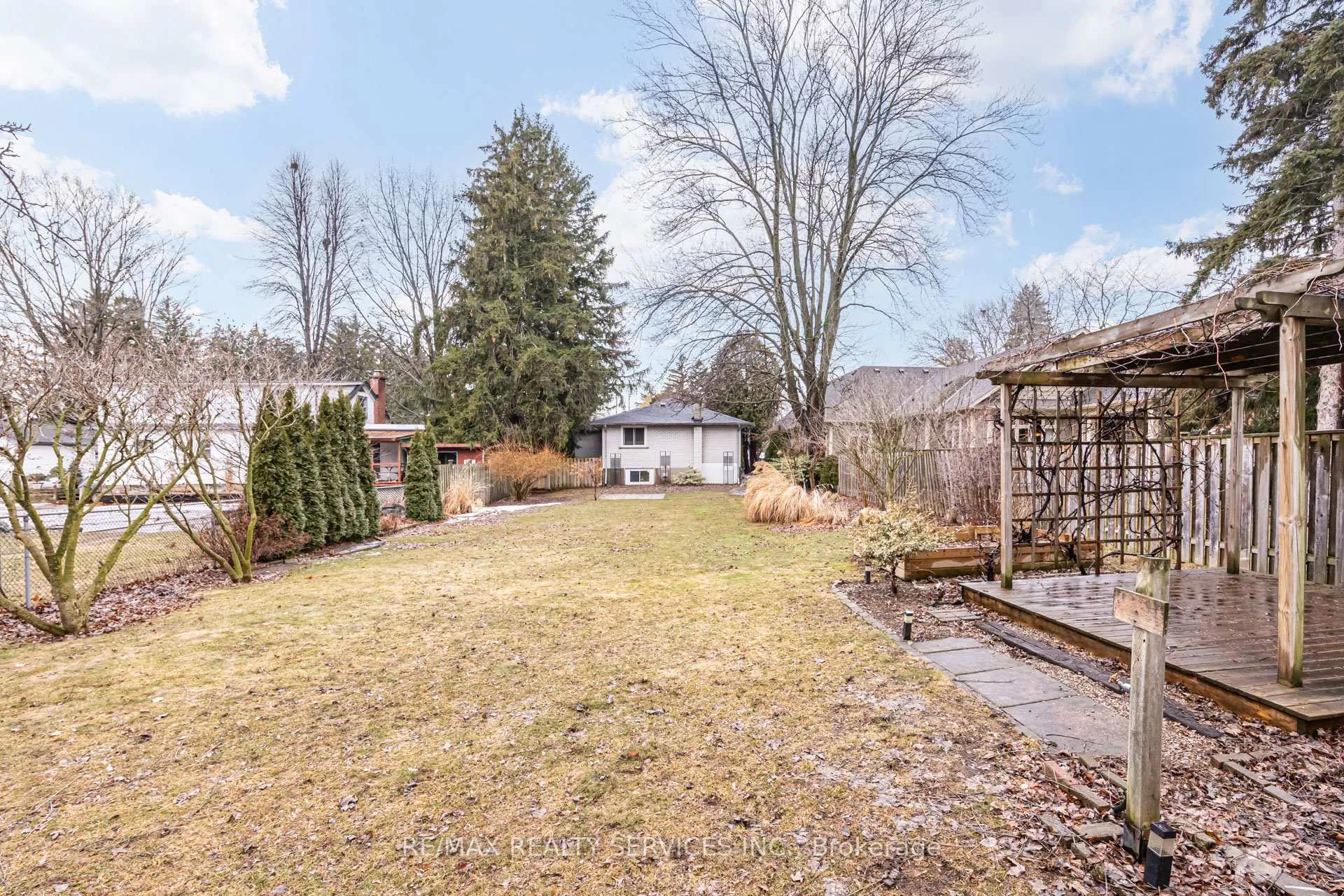 Photo 45 of 761 Sunset Road, Burlington, LaSalle — HOMEH