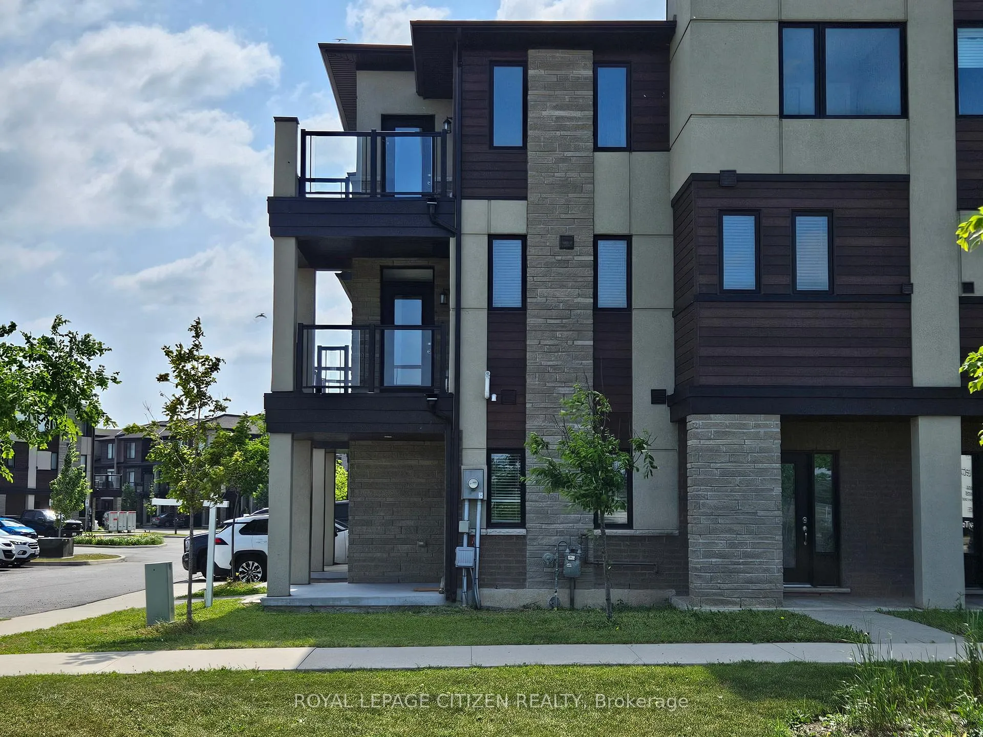 Photo 1 of Unit 102, 590 N Service Road E, Hamilton, Stoney Creek Industrial — HOMEH