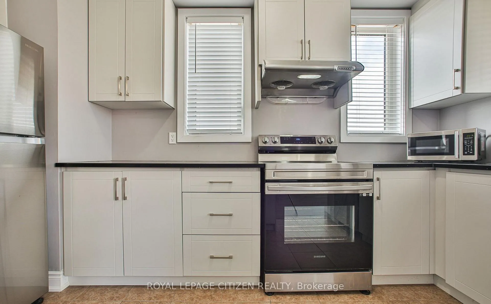 Photo 8 of Unit 102, 590 N Service Road E, Hamilton, Stoney Creek Industrial — HOMEH