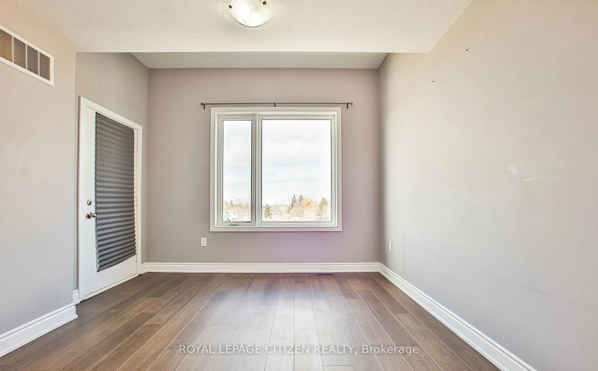 Photo 13 of Unit 102, 590 N Service Road E, Hamilton, Stoney Creek Industrial — HOMEH