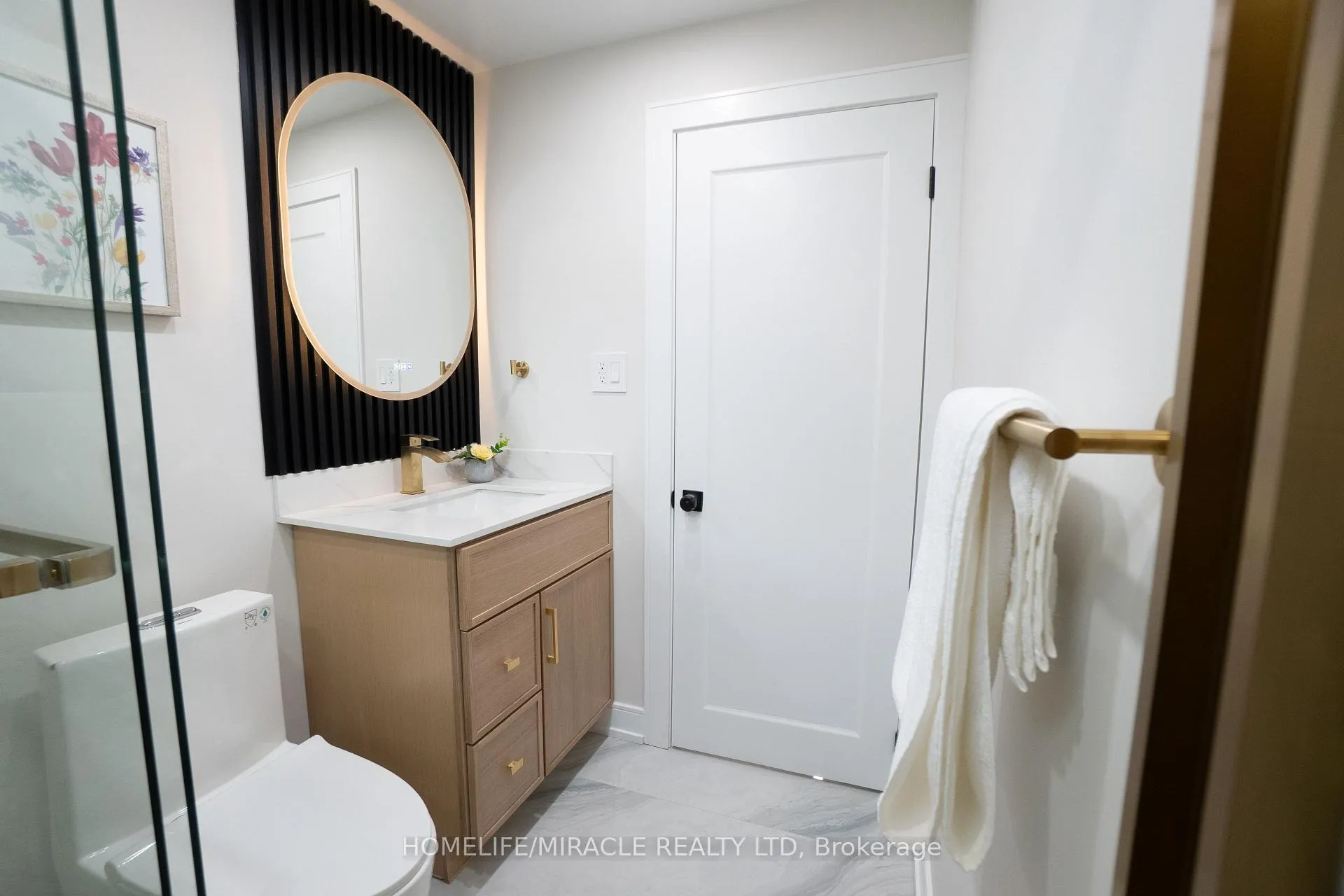 Photo 13 of 12 Thyra Avenue, Toronto, Crescent Town — HOMEH