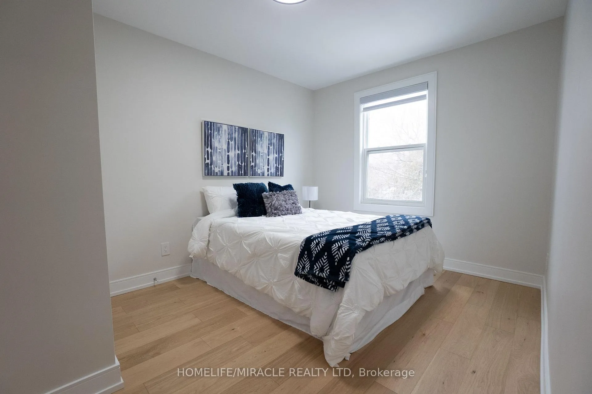 Photo 24 of 12 Thyra Avenue, Toronto, Crescent Town — HOMEH