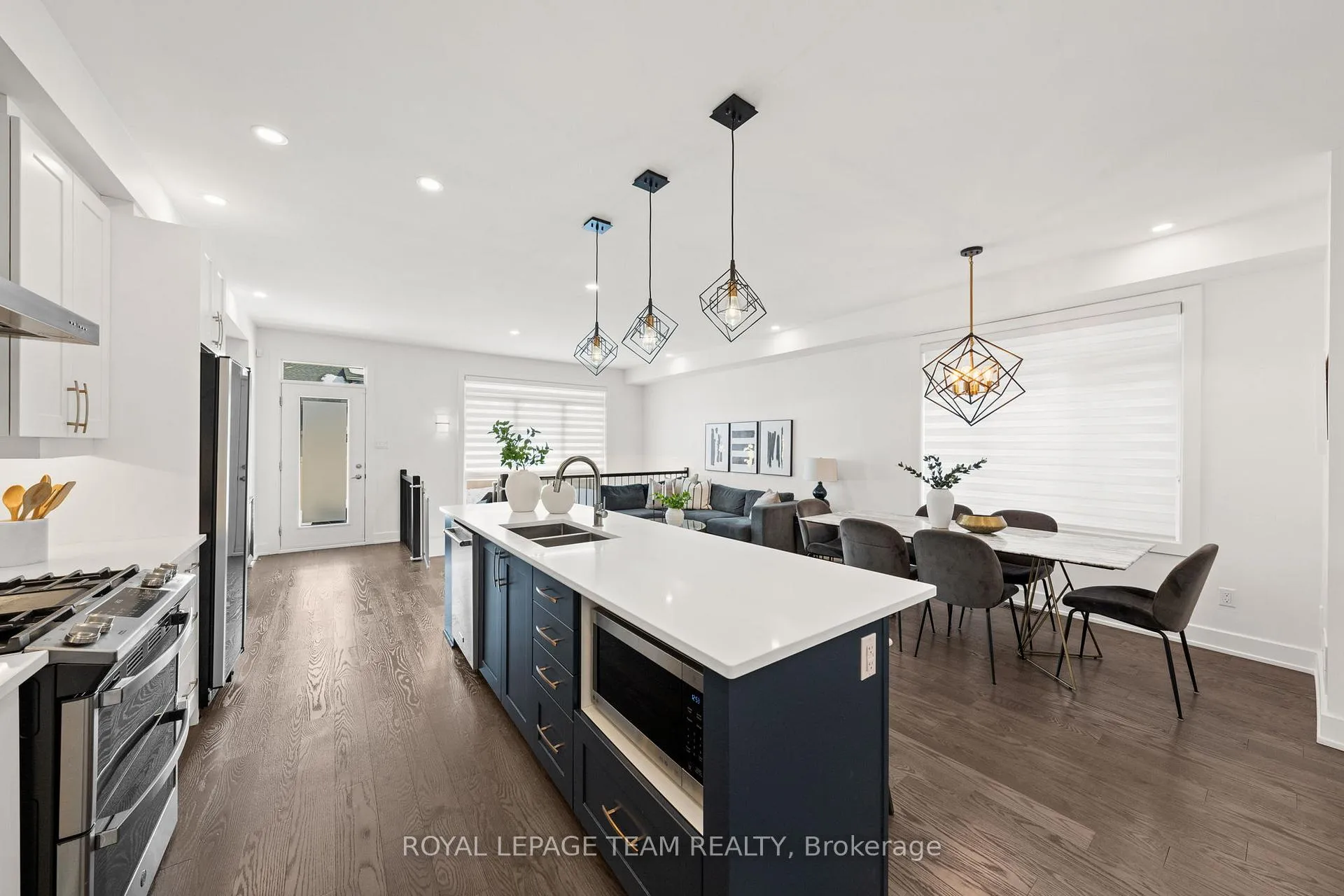 Photo 8 of 143 Avro Circle, Ottawa, CFB Rockcliffe and Area — HOMEH