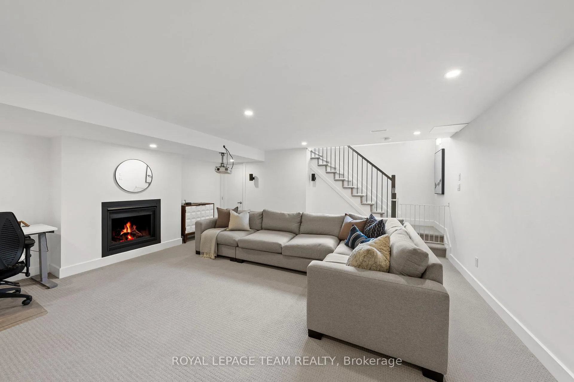 Photo 38 of 143 Avro Circle, Ottawa, CFB Rockcliffe and Area — HOMEH