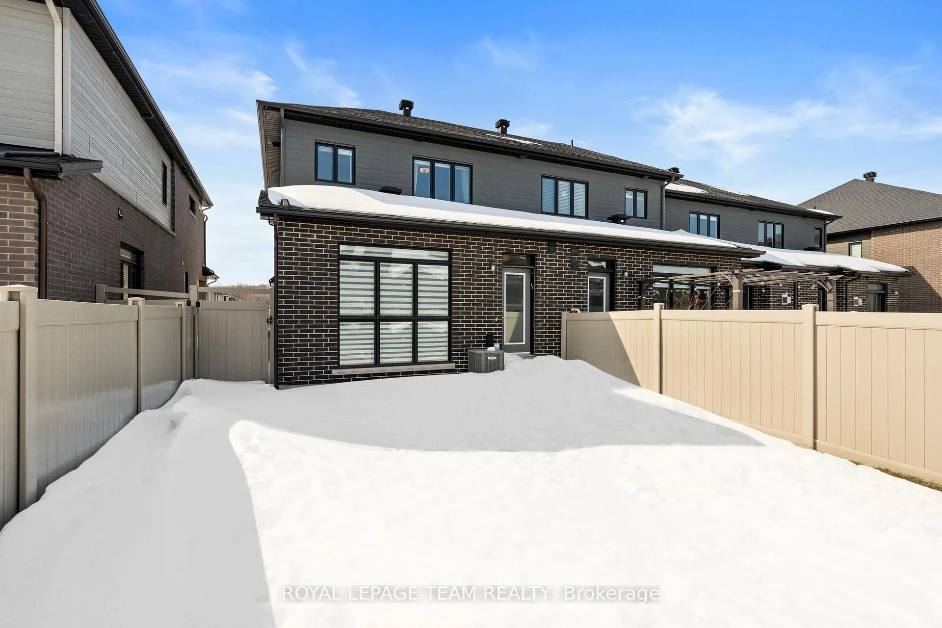 Photo 41 of 143 Avro Circle, Ottawa, CFB Rockcliffe and Area — HOMEH
