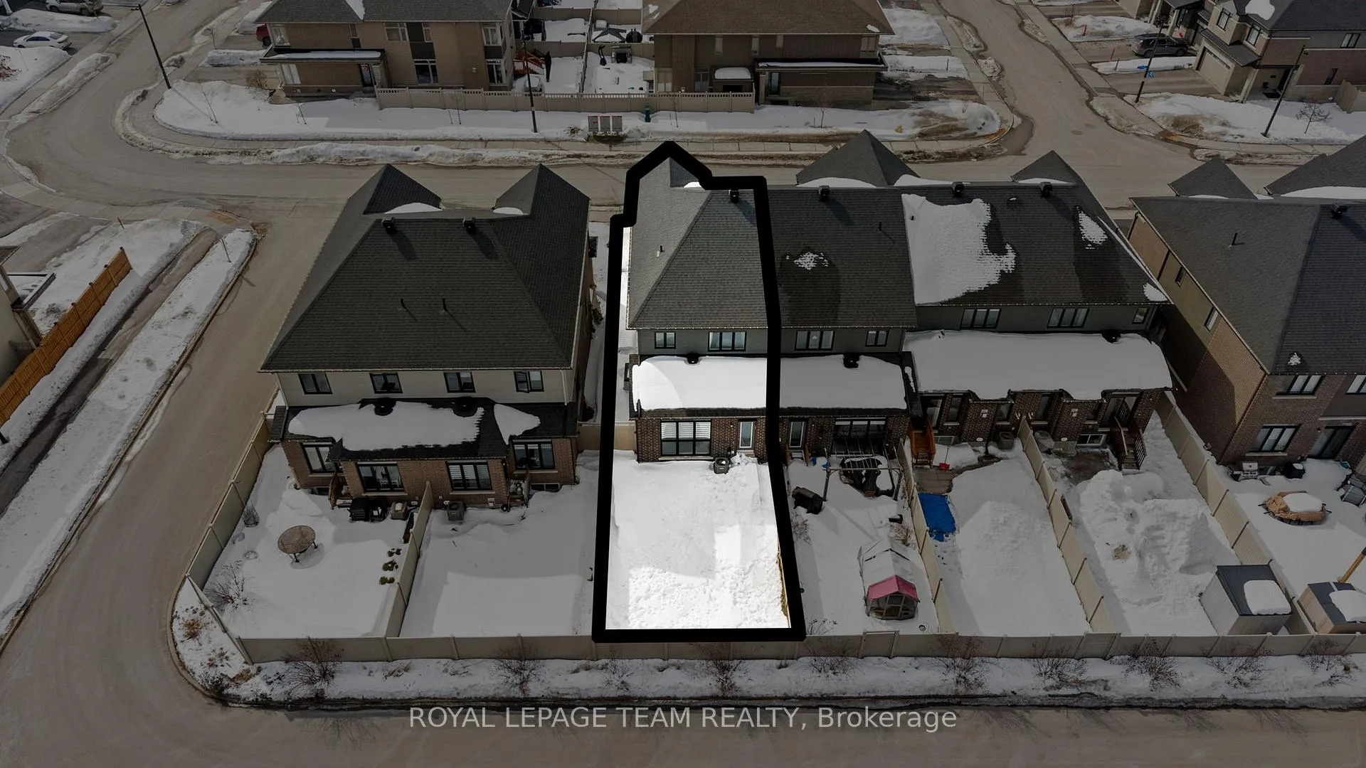 Photo 45 of 143 Avro Circle, Ottawa, CFB Rockcliffe and Area — HOMEH