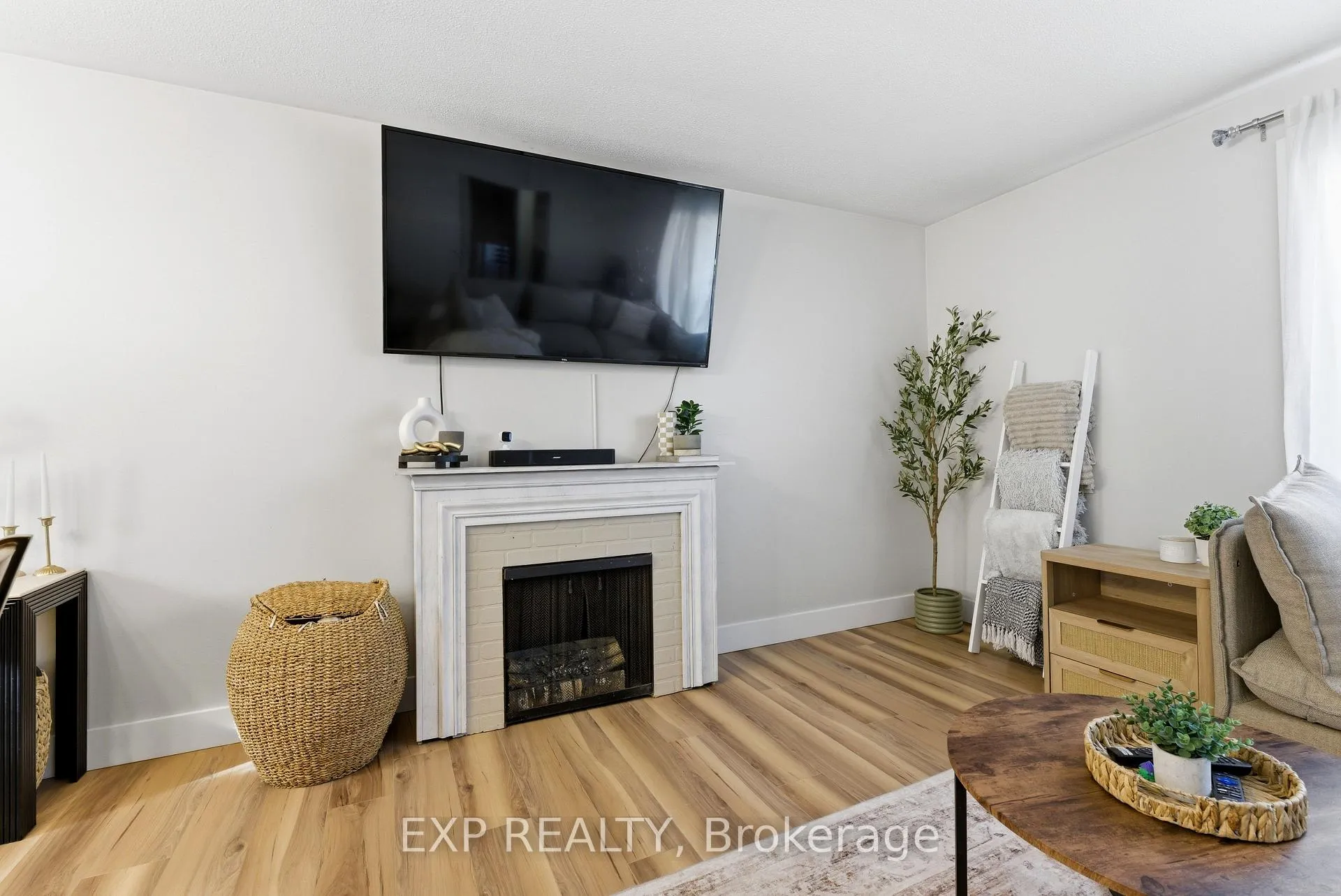 Photo 16 of 67 Leland Drive, Belleville, Belleville Ward — HOMEH