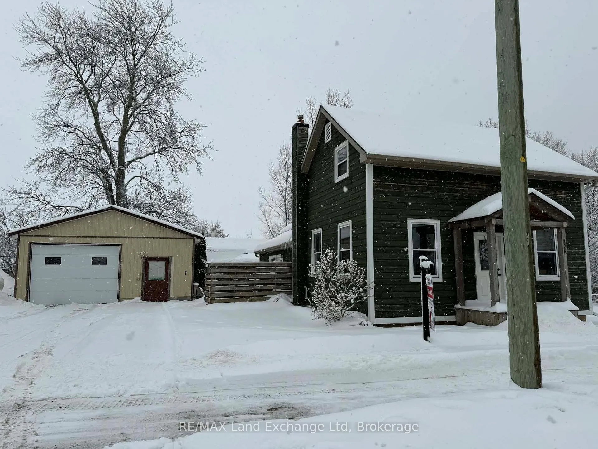 Photo 3 of 202 Union Street, North Huron, Blyth — HOMEH