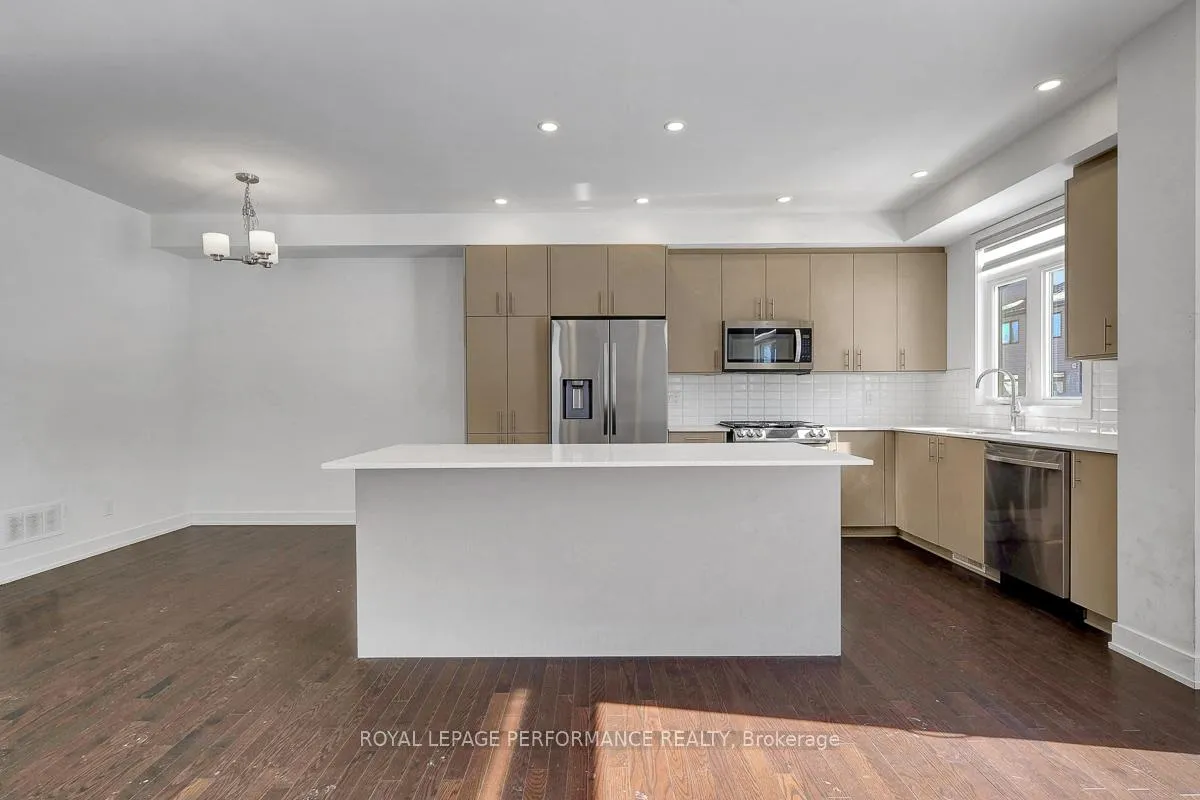 Photo 8 of 51 Moosonee Crescent, Ottawa, Riverside South/Gloucester Glen — HOMEH