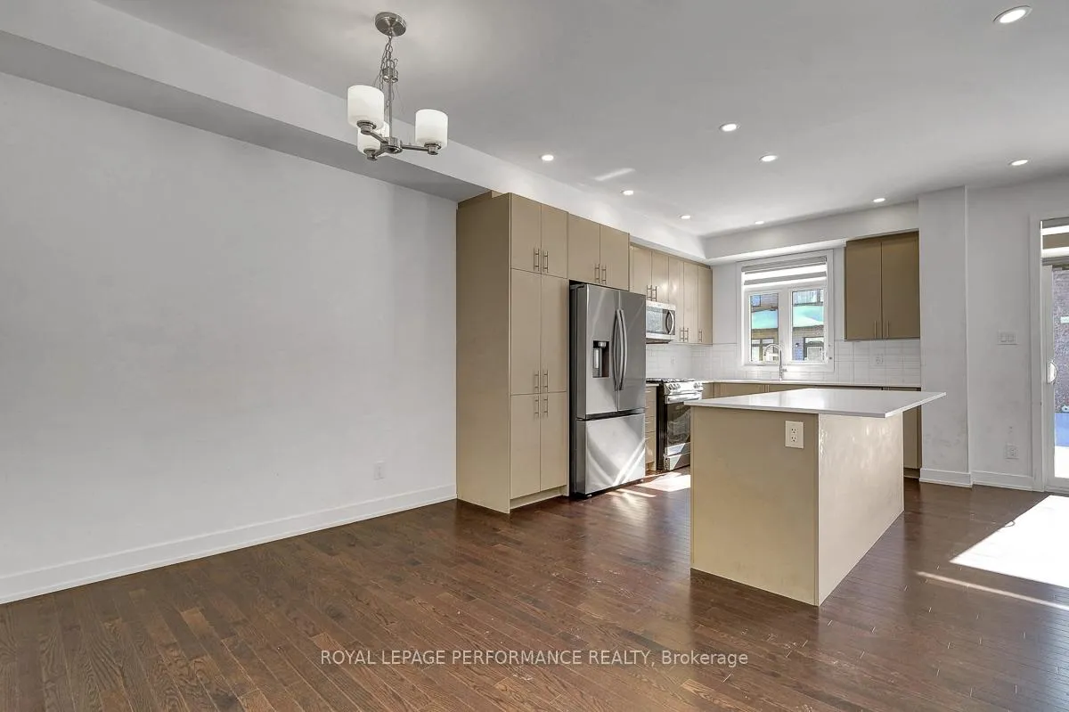 Photo 11 of 51 Moosonee Crescent, Ottawa, Riverside South/Gloucester Glen — HOMEH