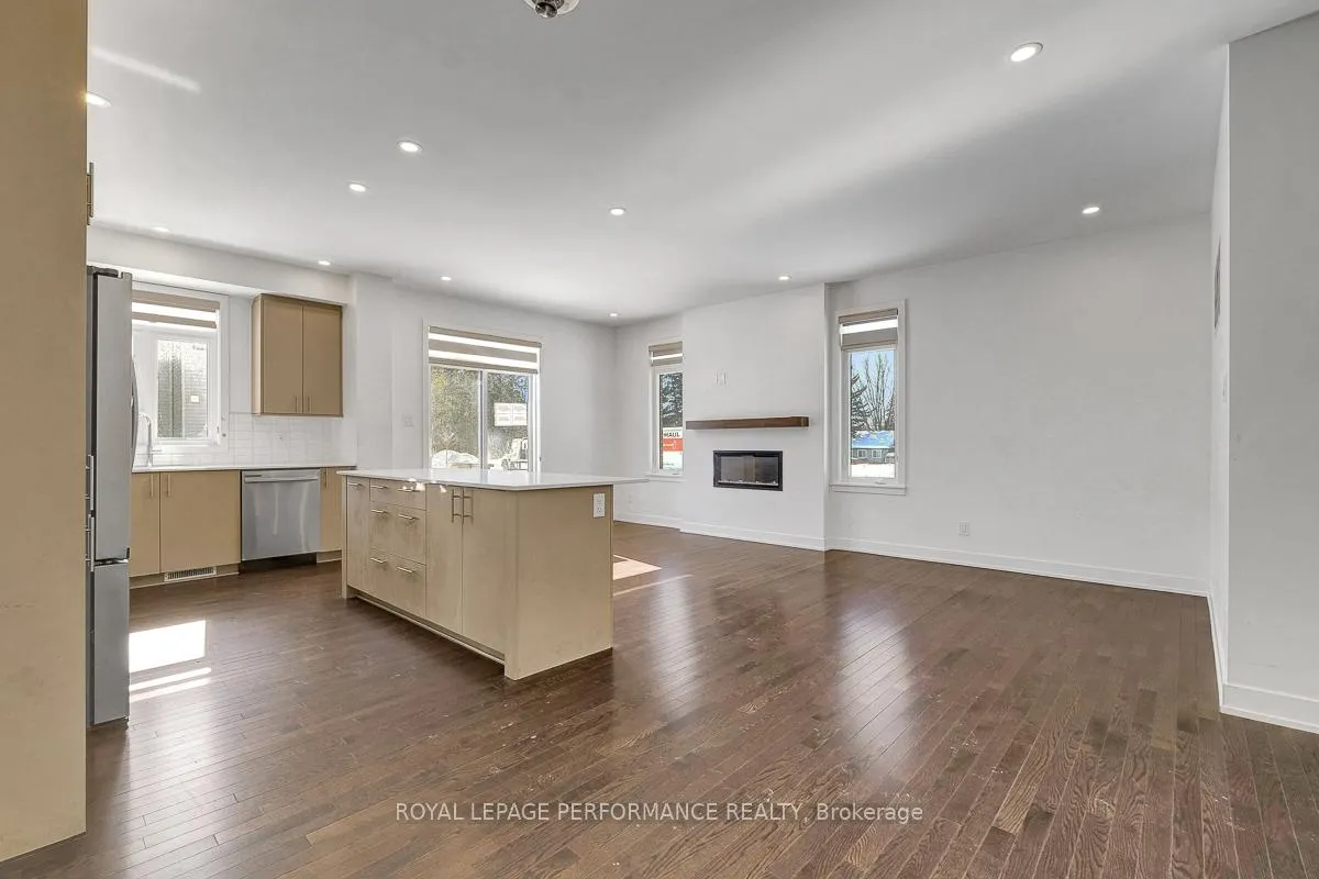 Photo 13 of 51 Moosonee Crescent, Ottawa, Riverside South/Gloucester Glen — HOMEH