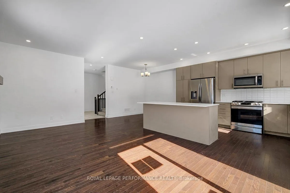 Photo 14 of 51 Moosonee Crescent, Ottawa, Riverside South/Gloucester Glen — HOMEH