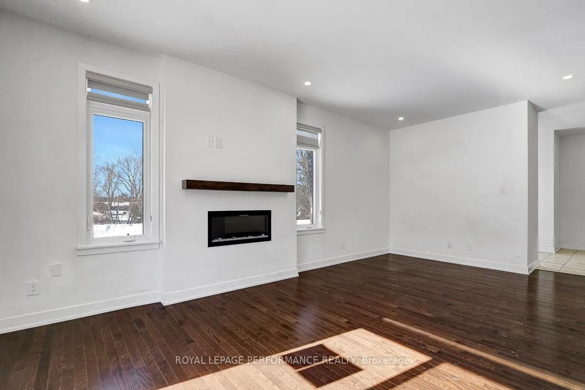 Photo 17 of 51 Moosonee Crescent, Ottawa, Riverside South/Gloucester Glen — HOMEH