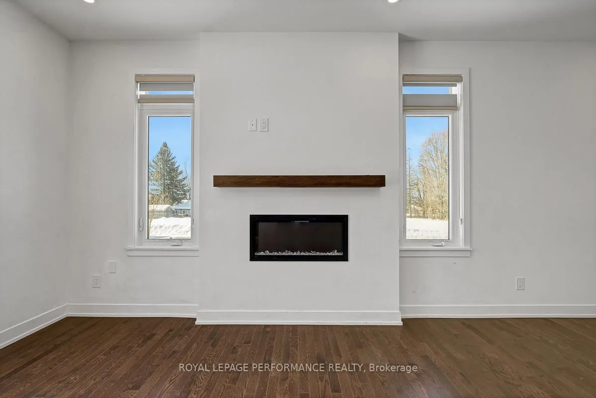Photo 18 of 51 Moosonee Crescent, Ottawa, Riverside South/Gloucester Glen — HOMEH