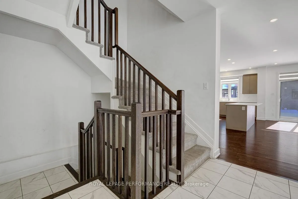 Photo 20 of 51 Moosonee Crescent, Ottawa, Riverside South/Gloucester Glen — HOMEH