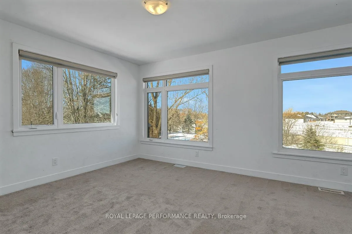 Photo 27 of 51 Moosonee Crescent, Ottawa, Riverside South/Gloucester Glen — HOMEH